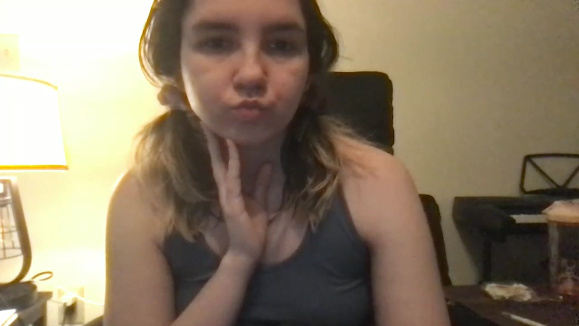 Gallery image thumbnail from AshleighPink's myfreecams stream on, 11/16/2022, 15:24 image 16 of 20