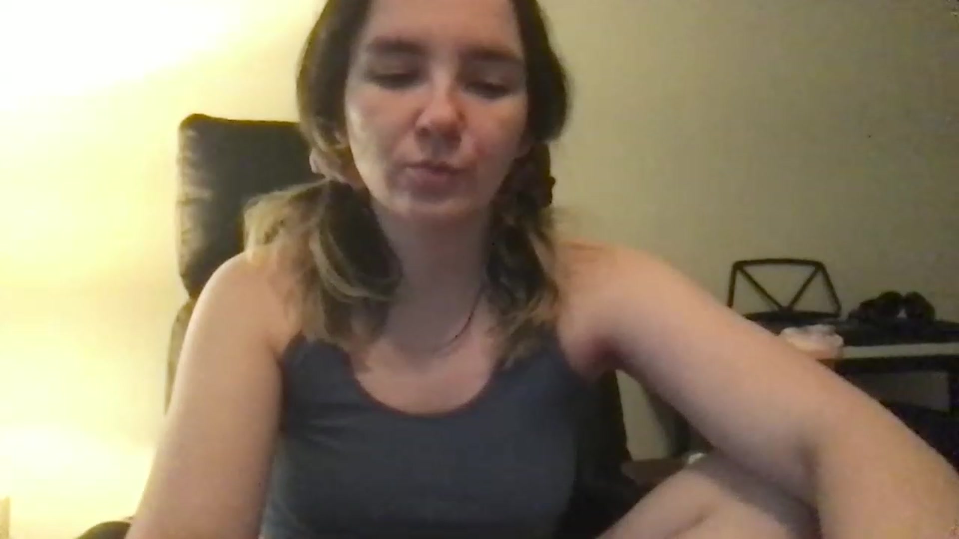 Gallery image thumbnail from AshleighPink's myfreecams stream on, 11/16/2022, 16:06 image 13 of 20