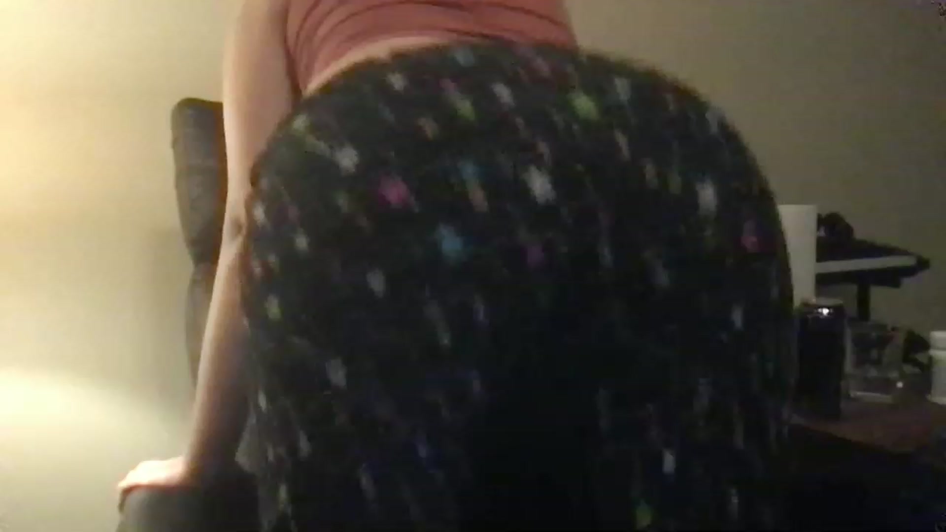 Gallery image thumbnail from AshleighPink's myfreecams stream on, 11/25/2022, 09:40 image 4 of 20