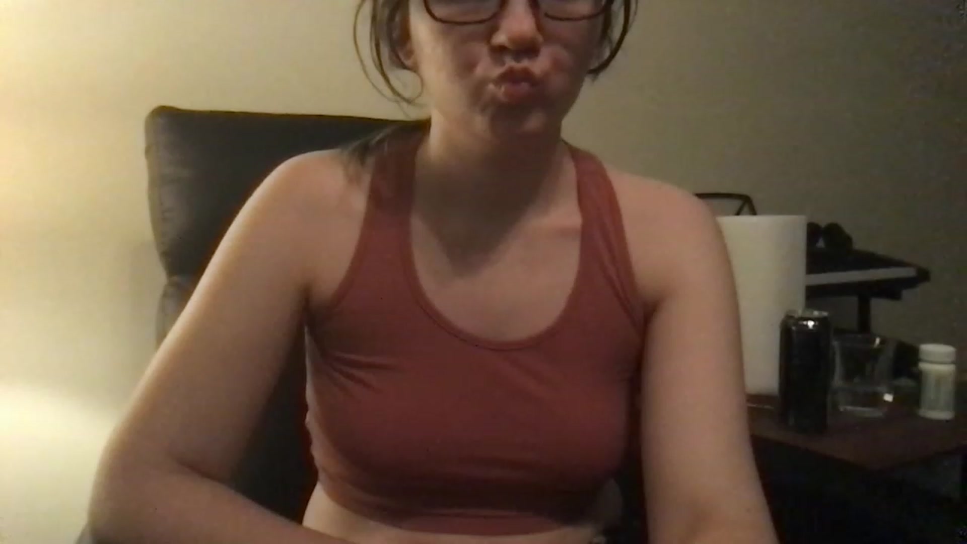 Gallery image thumbnail from AshleighPink's myfreecams stream on, 11/25/2022, 09:40 image 11 of 20