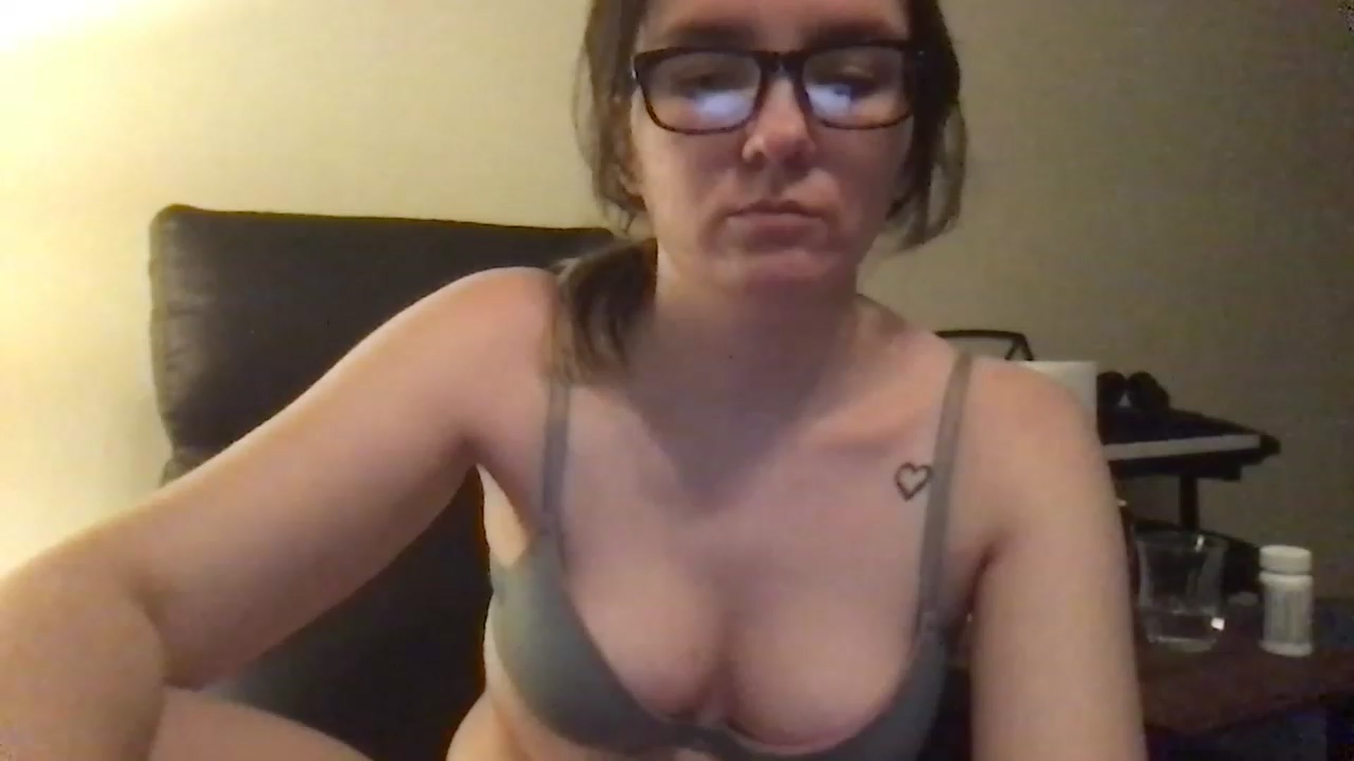 Gallery image thumbnail from AshleighPink's myfreecams stream on, 11/25/2022, 11:07 image 12 of 20