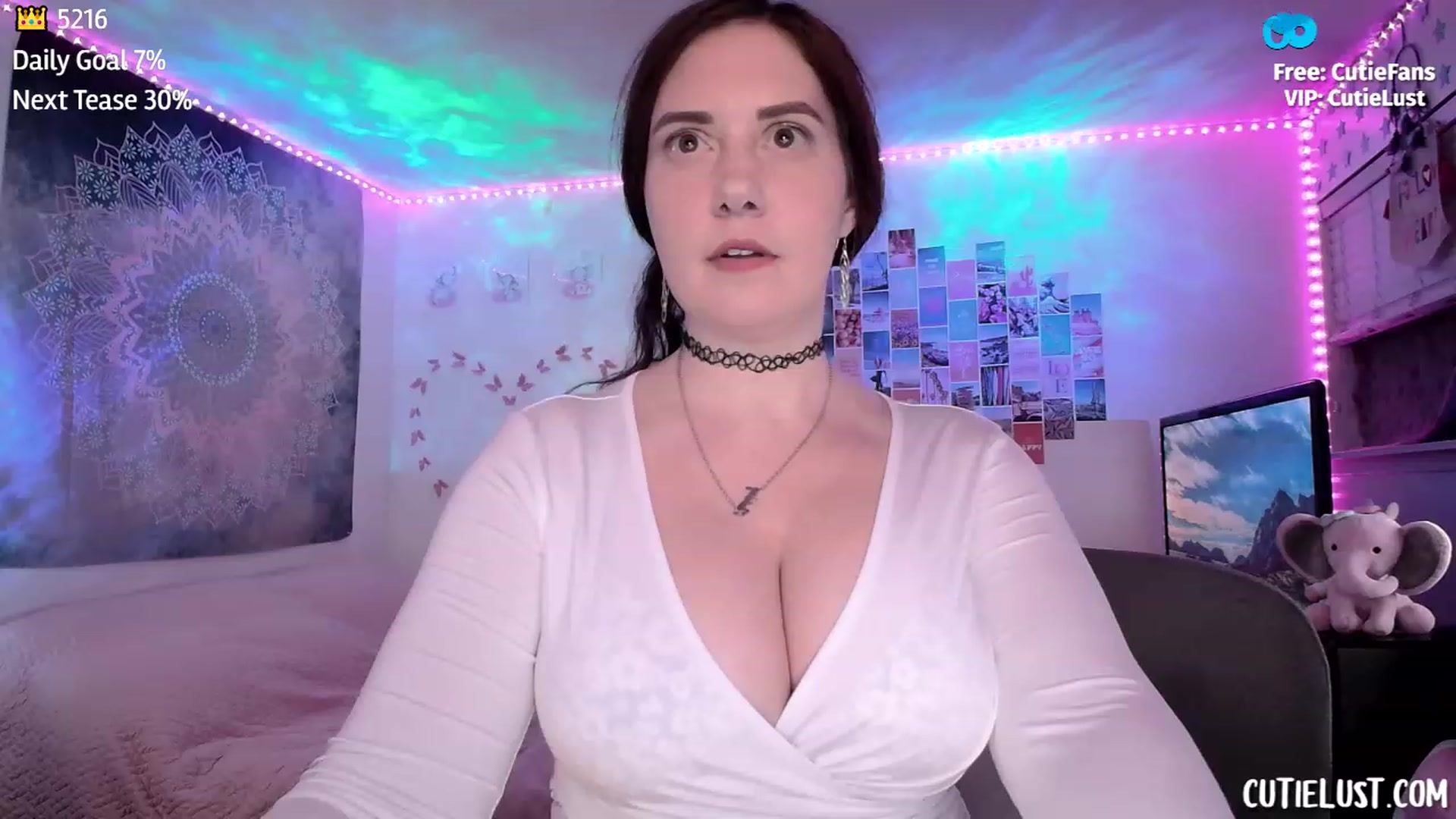 Gallery image thumbnail from Ashley's myfreecams stream on, 02/12/2023, 07:26 image 6 of 20