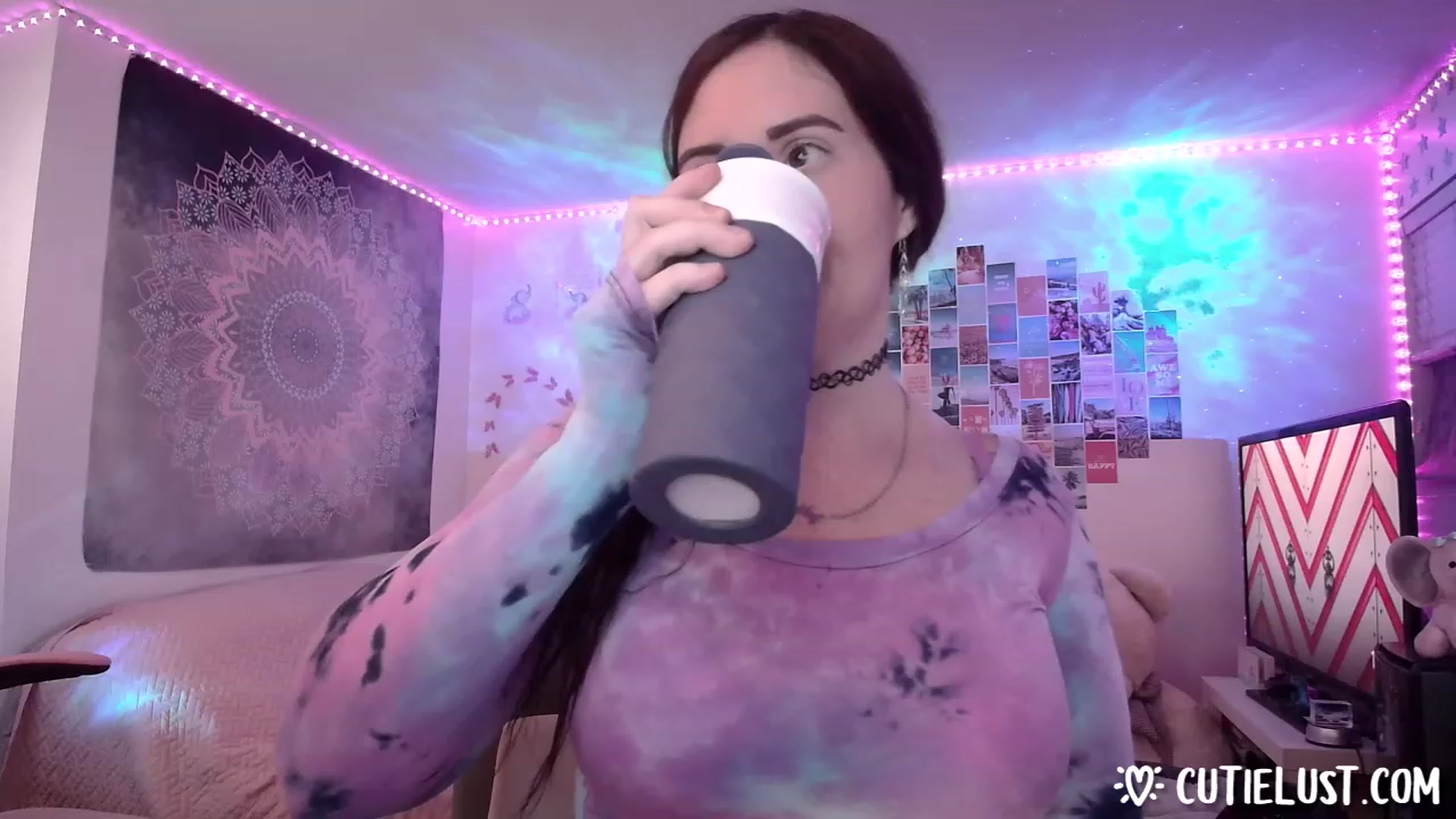 Gallery image thumbnail from Ashley's myfreecams stream on, 02/18/2023, 06:49 image 4 of 20