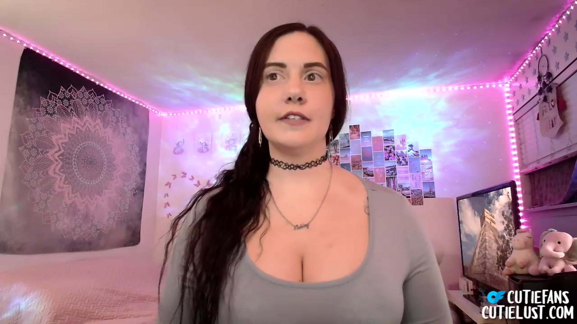 Gallery image thumbnail from Ashley's myfreecams stream on, 03/15/2023, 11:20 image 8 of 20
