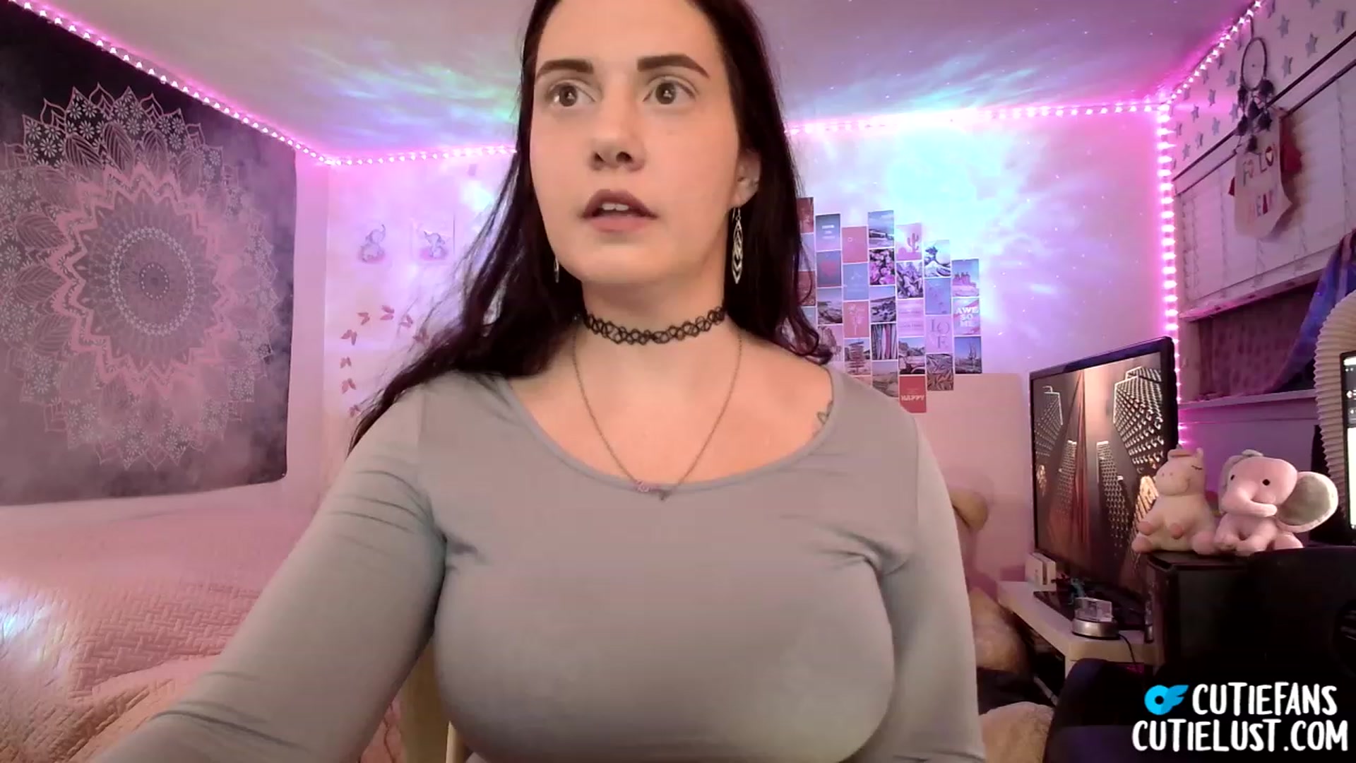 Gallery image thumbnail from Ashley's myfreecams stream on, 03/15/2023, 11:20 image 5 of 20