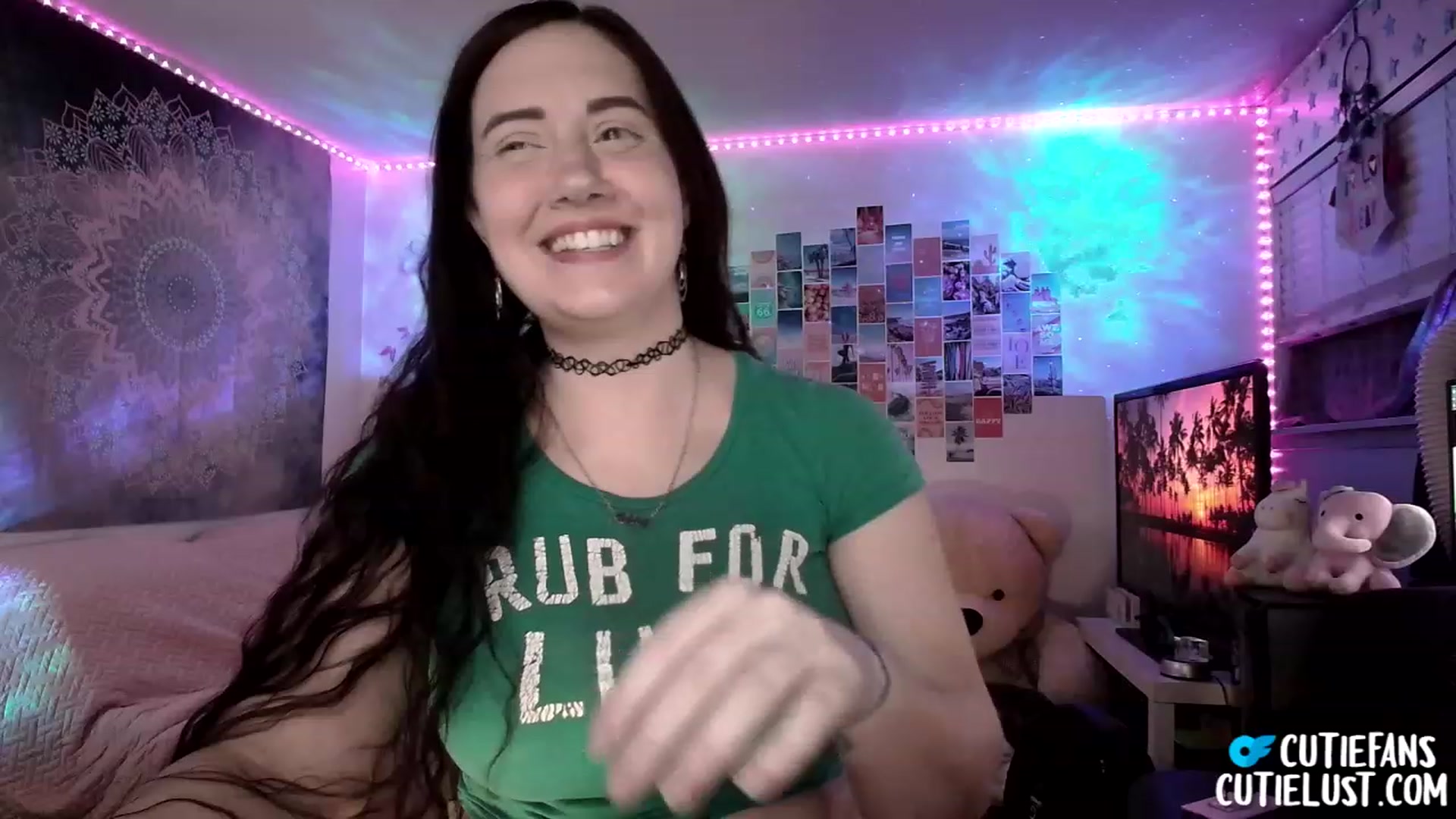 Gallery image thumbnail from Ashley's myfreecams stream on, 03/18/2023, 06:28 image 20 of 20
