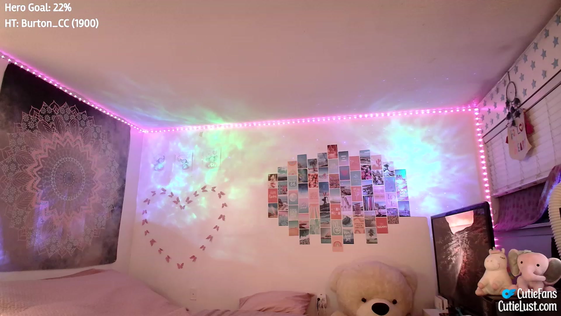 Gallery image thumbnail from Ashley's myfreecams stream on, 03/26/2023, 07:52 image 8 of 20