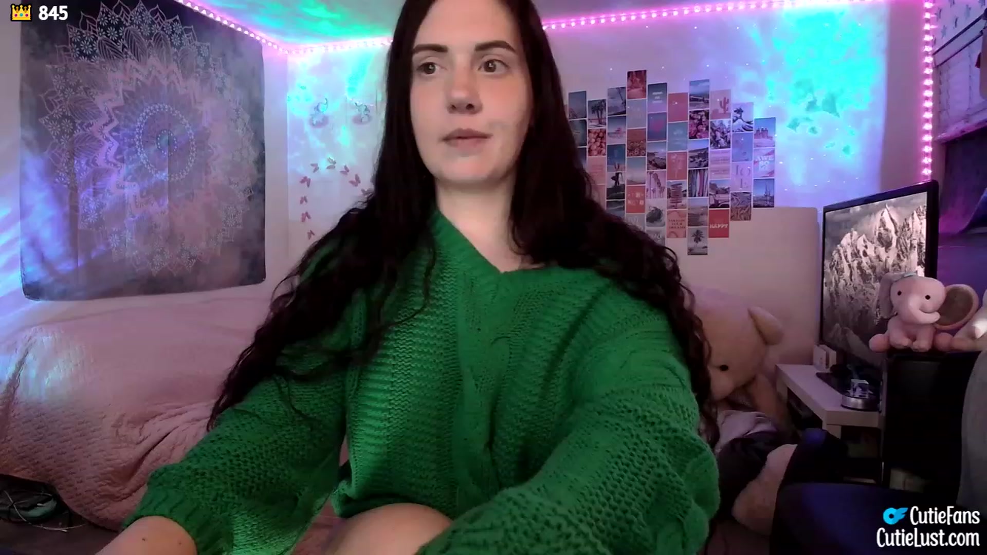 Gallery image thumbnail from Ashley's myfreecams stream on, 04/08/2023, 09:39 image 12 of 20