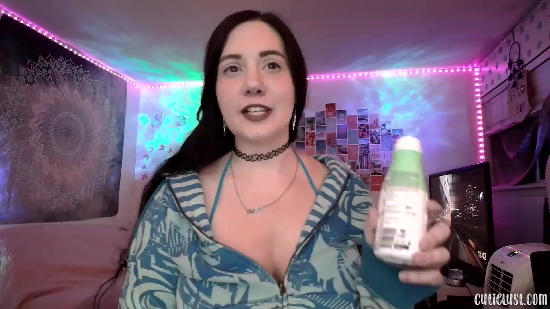 Gallery image thumbnail from Ashley's myfreecams stream on, 05/28/2023, 03:56 image 14 of 20