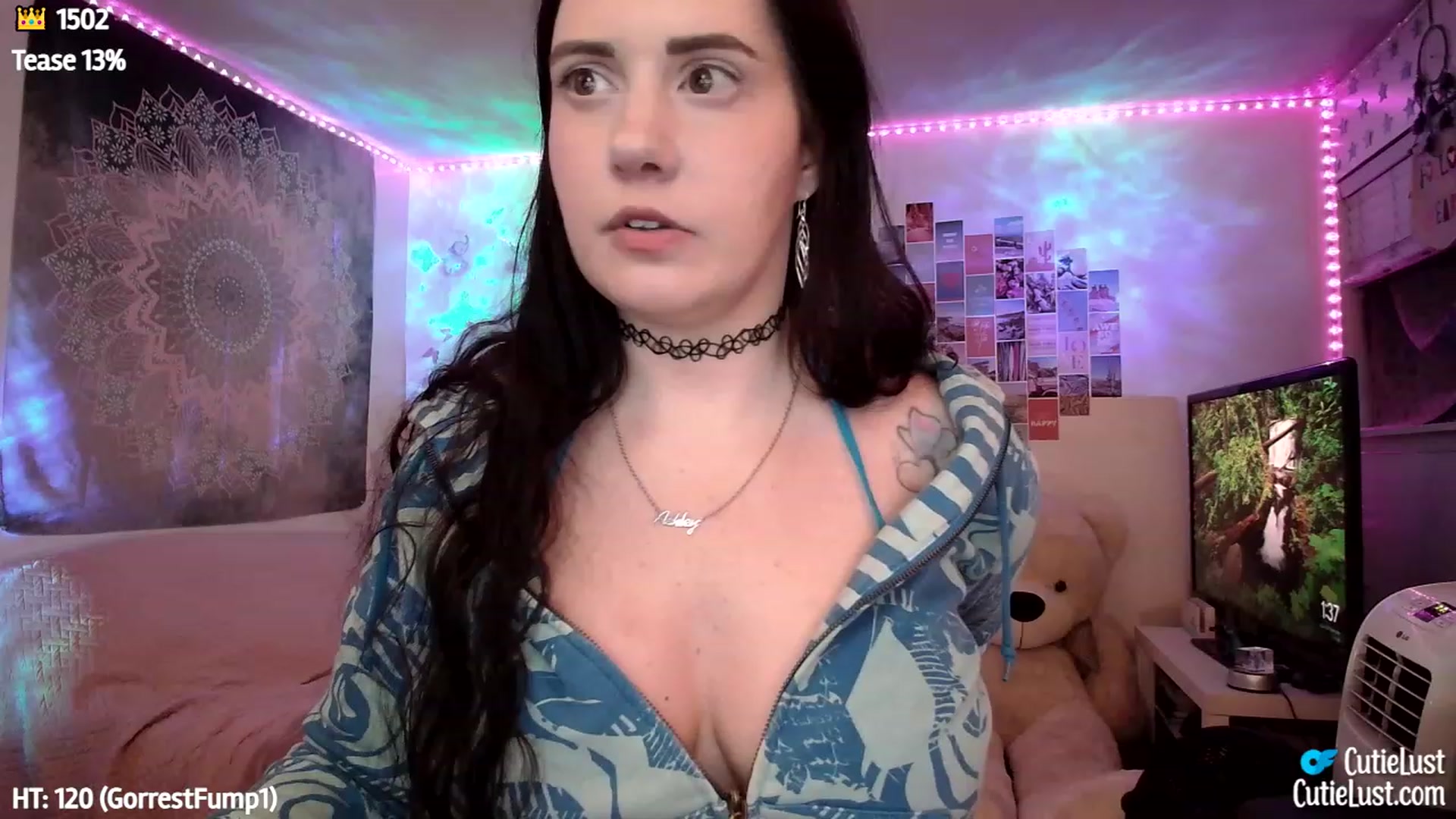 Gallery image thumbnail from Ashley's myfreecams stream on, 05/28/2023, 06:13 image 12 of 20