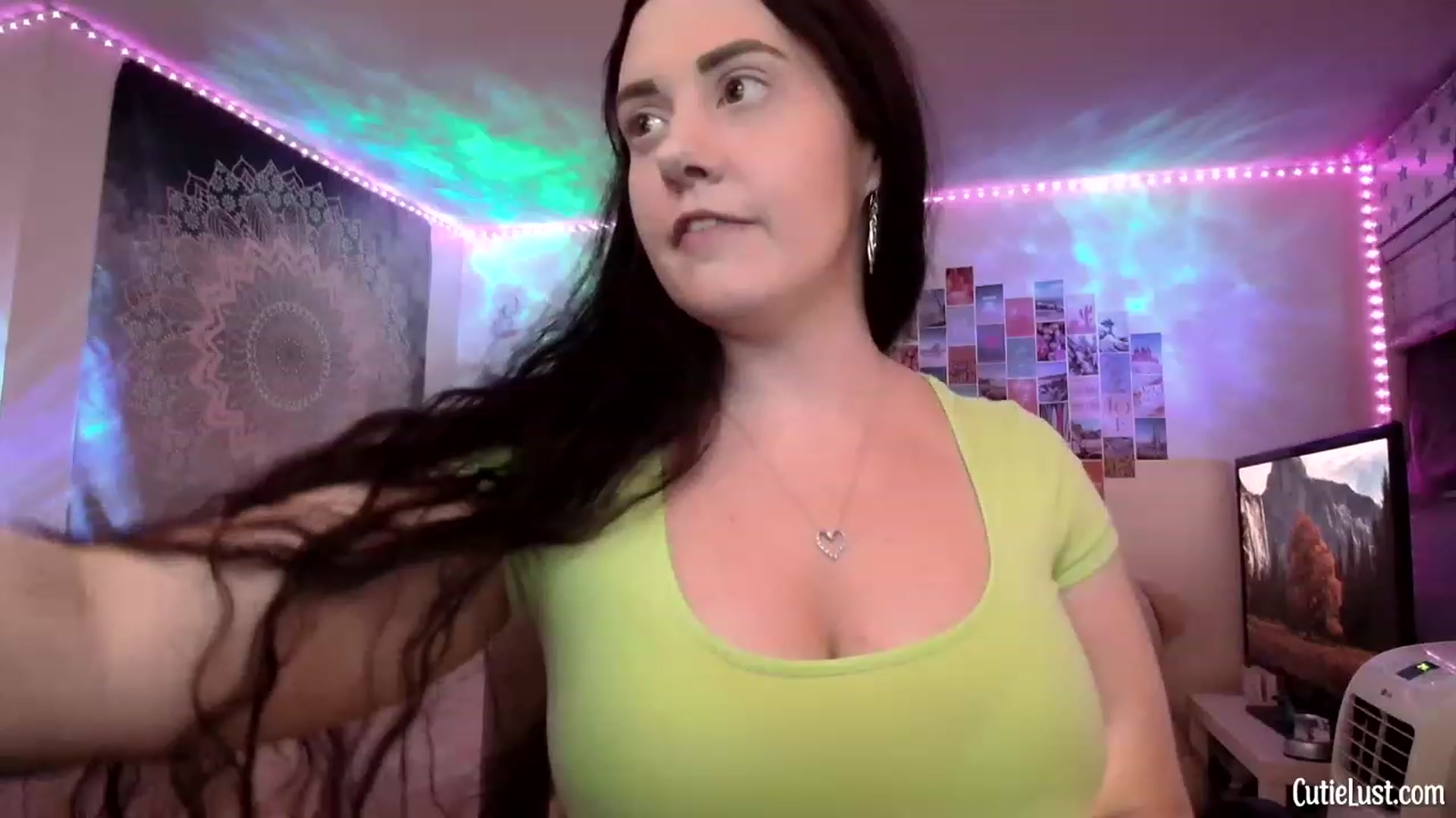 Gallery image thumbnail from Ashley's myfreecams stream on, 06/04/2023, 04:24 image 6 of 20