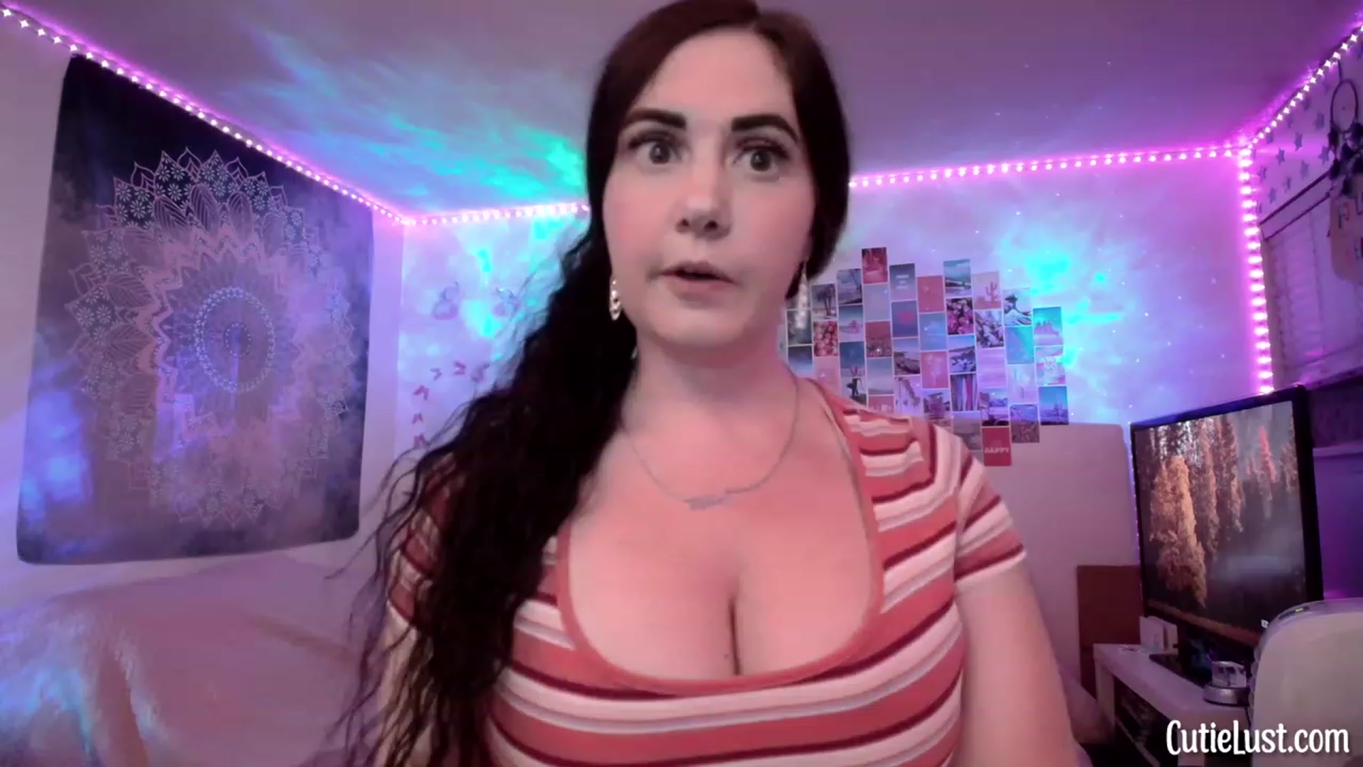 Gallery image thumbnail from Ashley's myfreecams stream on, 07/30/2023, 24:58 image 1 of 20