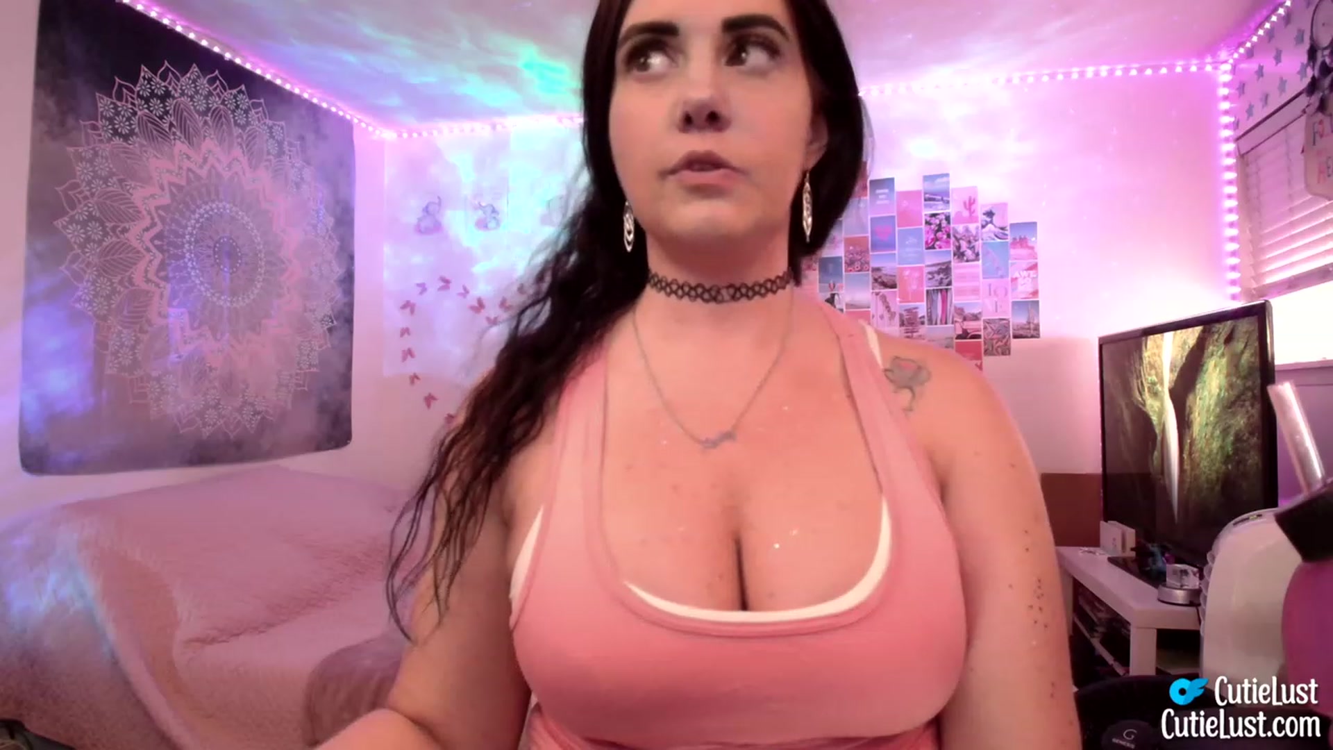 Gallery image thumbnail from Ashley's myfreecams stream on, 07/30/2023, 12:49 image 16 of 20