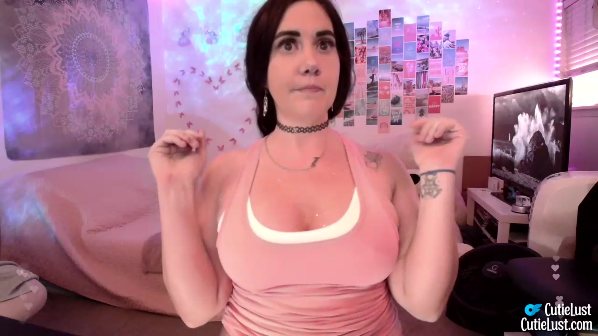 Gallery image thumbnail from Ashley's myfreecams stream on, 07/30/2023, 12:49 image 20 of 20