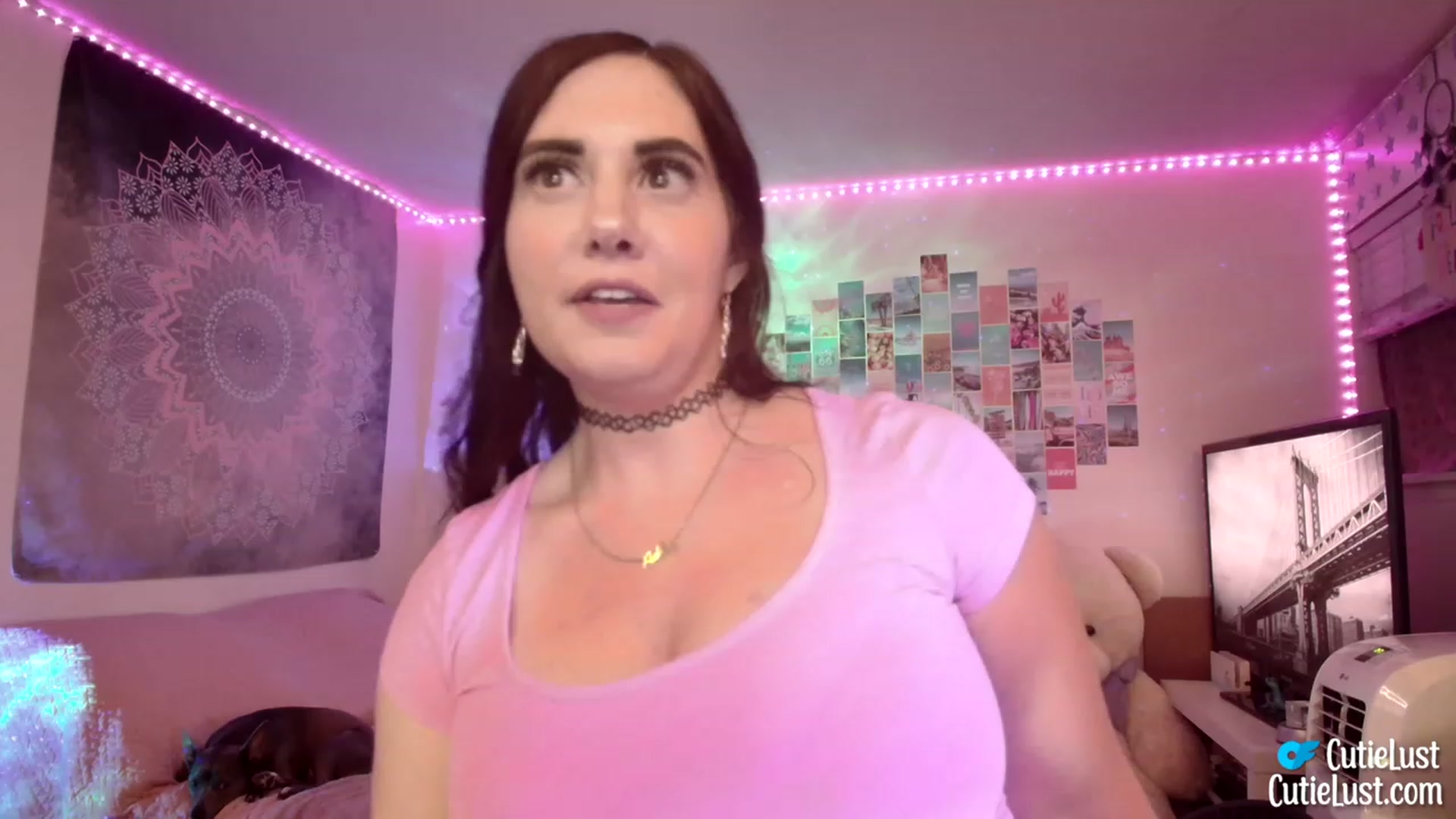 Gallery image thumbnail from Ashley's myfreecams stream on, 08/12/2023, 09:48 image 3 of 20