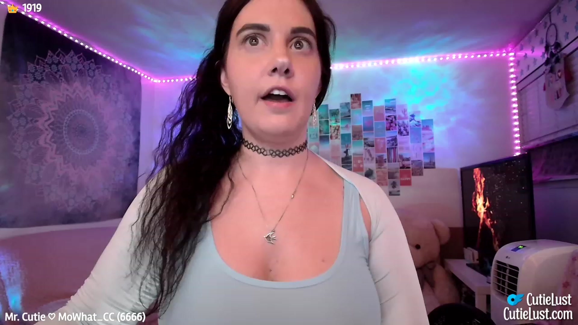 Gallery image thumbnail from Ashley's myfreecams stream on, 08/26/2023, 10:20 image 12 of 20
