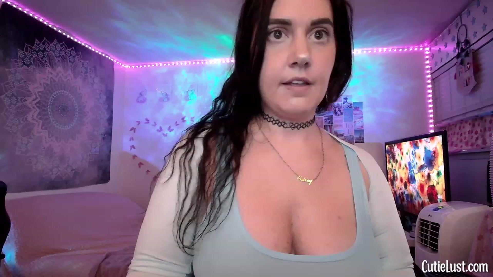 Gallery image thumbnail from Ashley's myfreecams stream on, 08/26/2023, 11:06 image 19 of 20