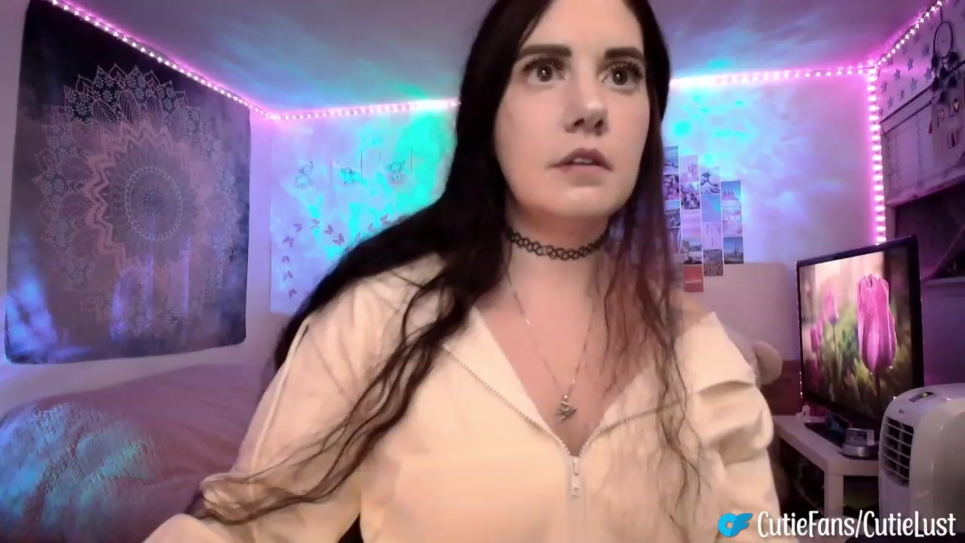 Gallery image thumbnail from Ashley's myfreecams stream on, 09/30/2023, 09:32 image 14 of 20