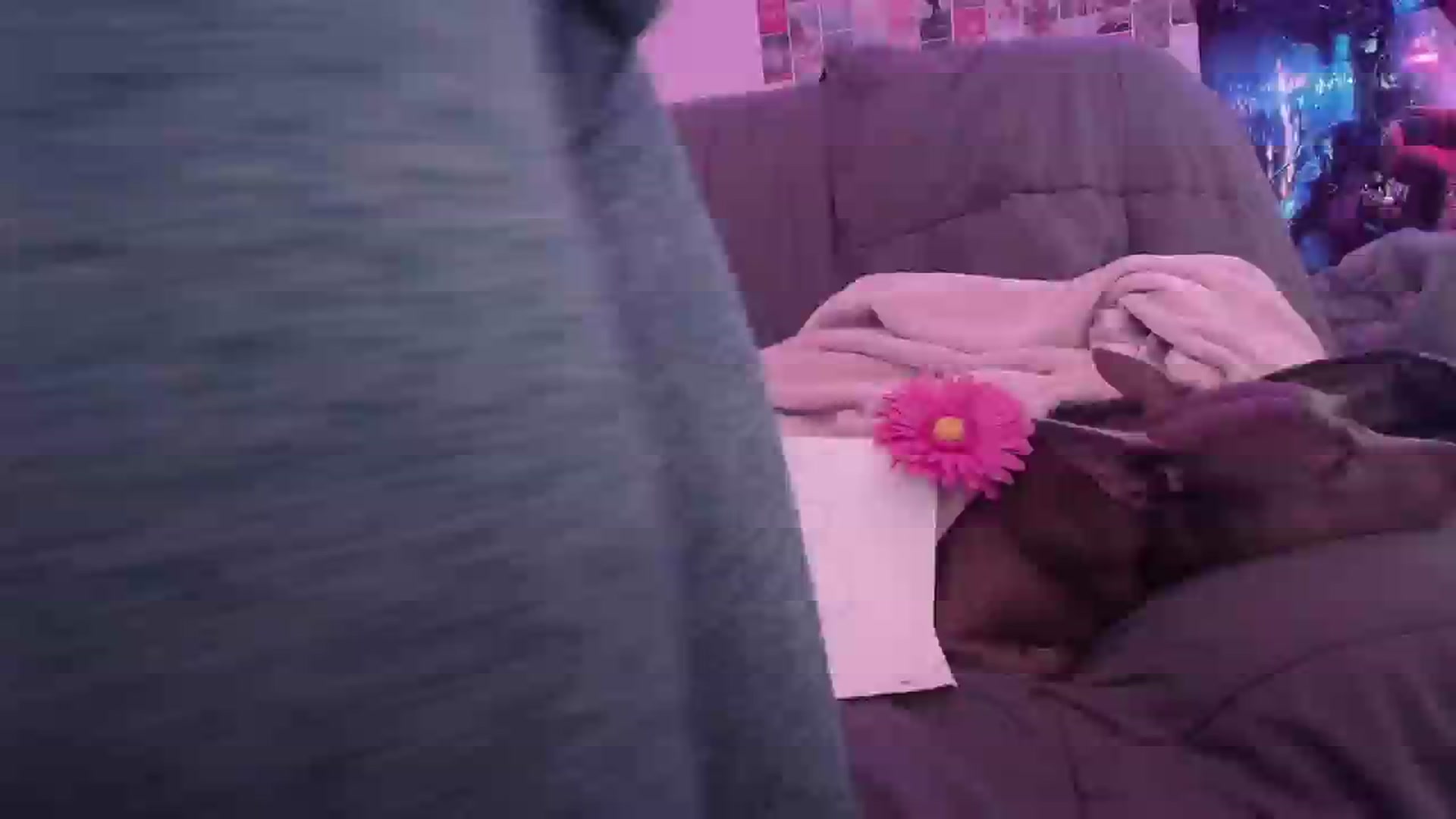 Gallery image thumbnail from Ashley's myfreecams stream on, 09/28/2024, 08:11 image 4 of 20