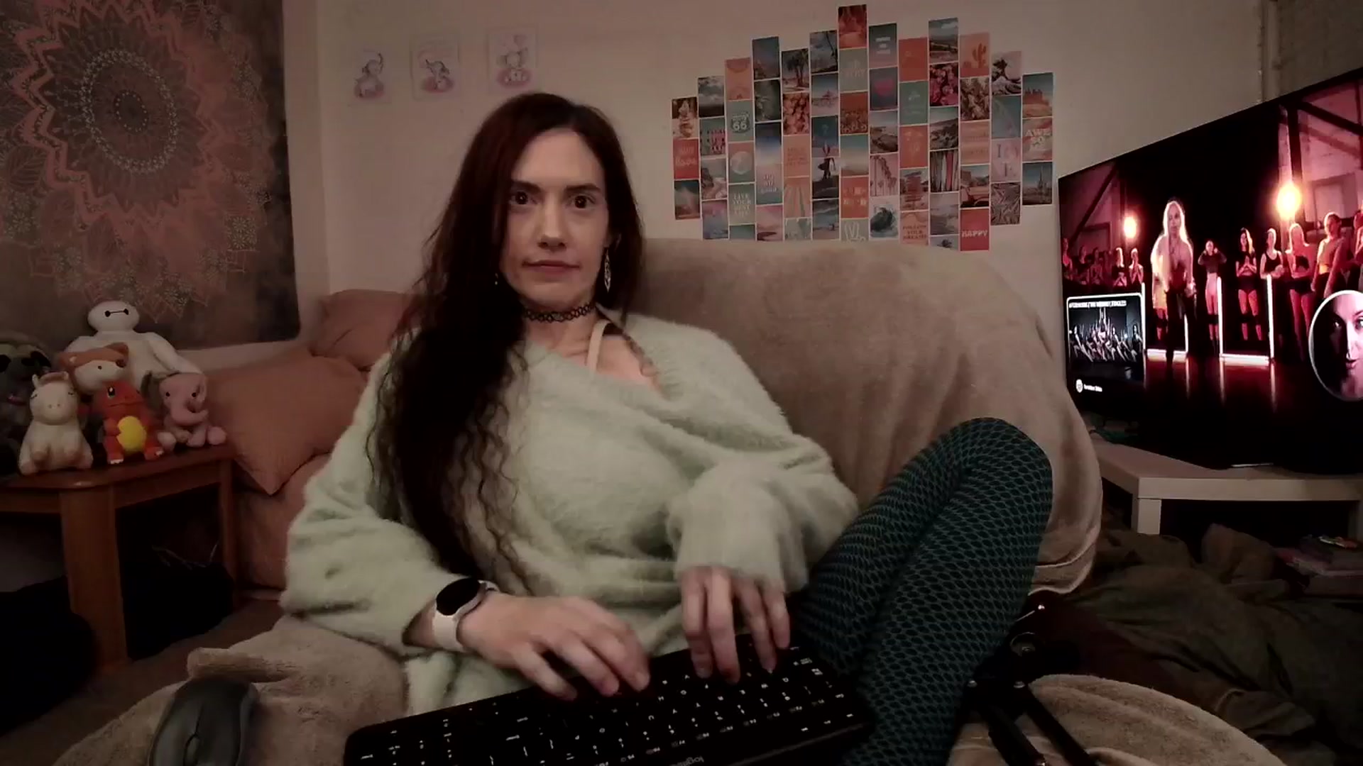 Gallery image thumbnail from Ashley's myfreecams stream on, 10/13/2024, 09:45 image 13 of 20