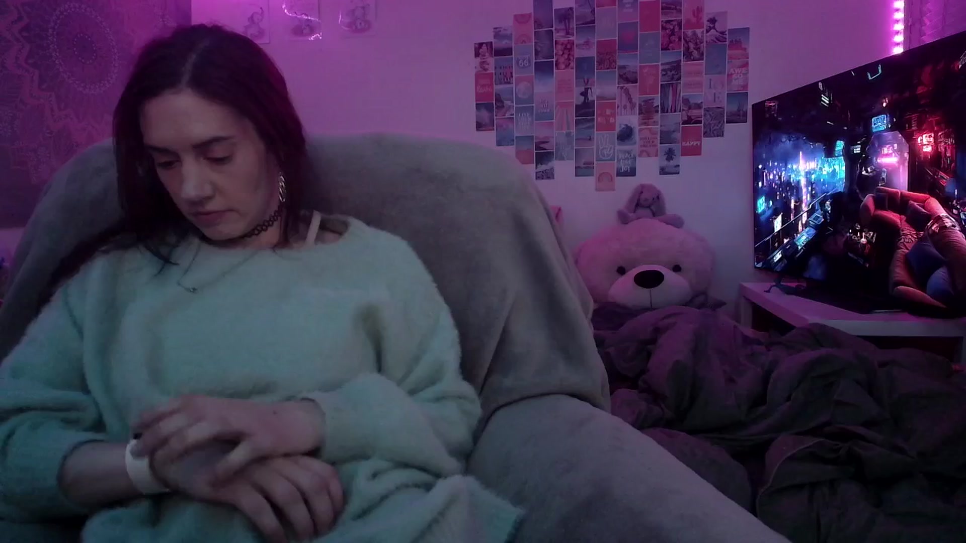 Gallery image thumbnail from Ashley's myfreecams stream on, 10/13/2024, 09:45 image 3 of 20