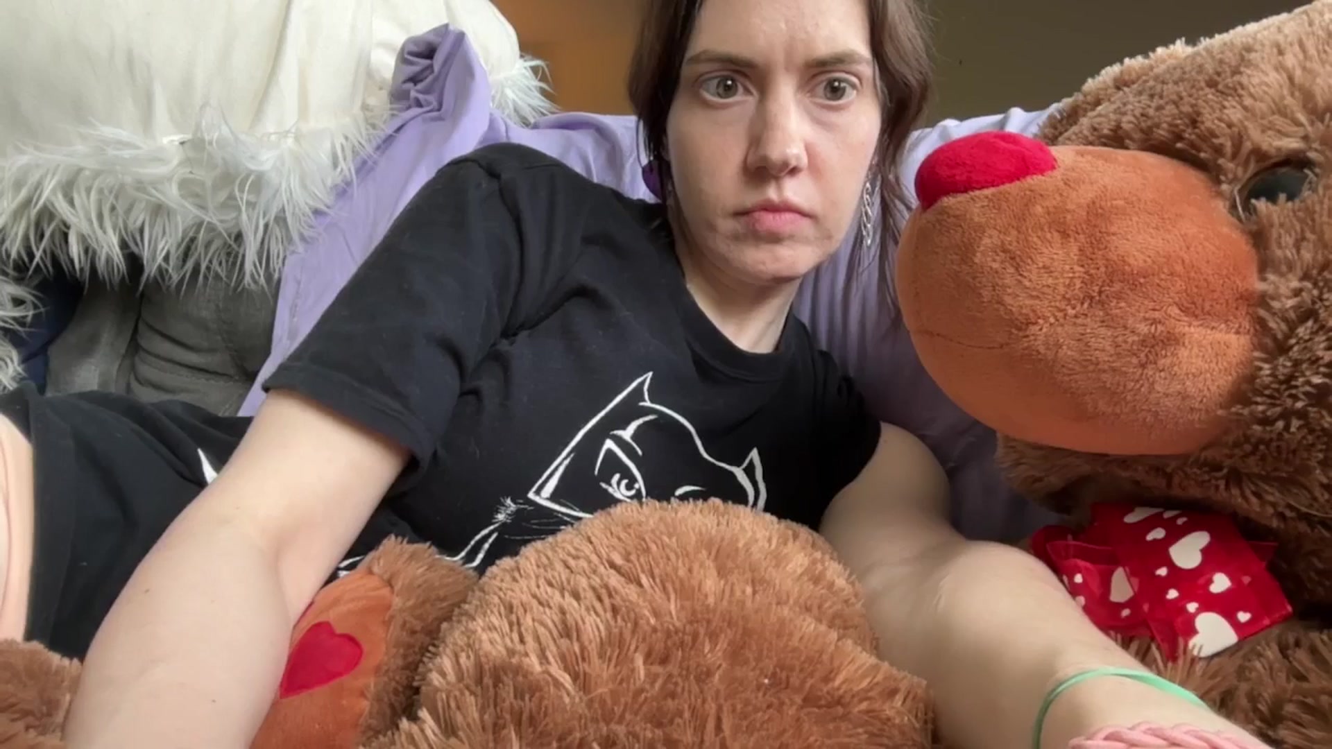 Gallery image thumbnail from Ashley's myfreecams stream on, 05/10/2025, 17:34 image 16 of 20
