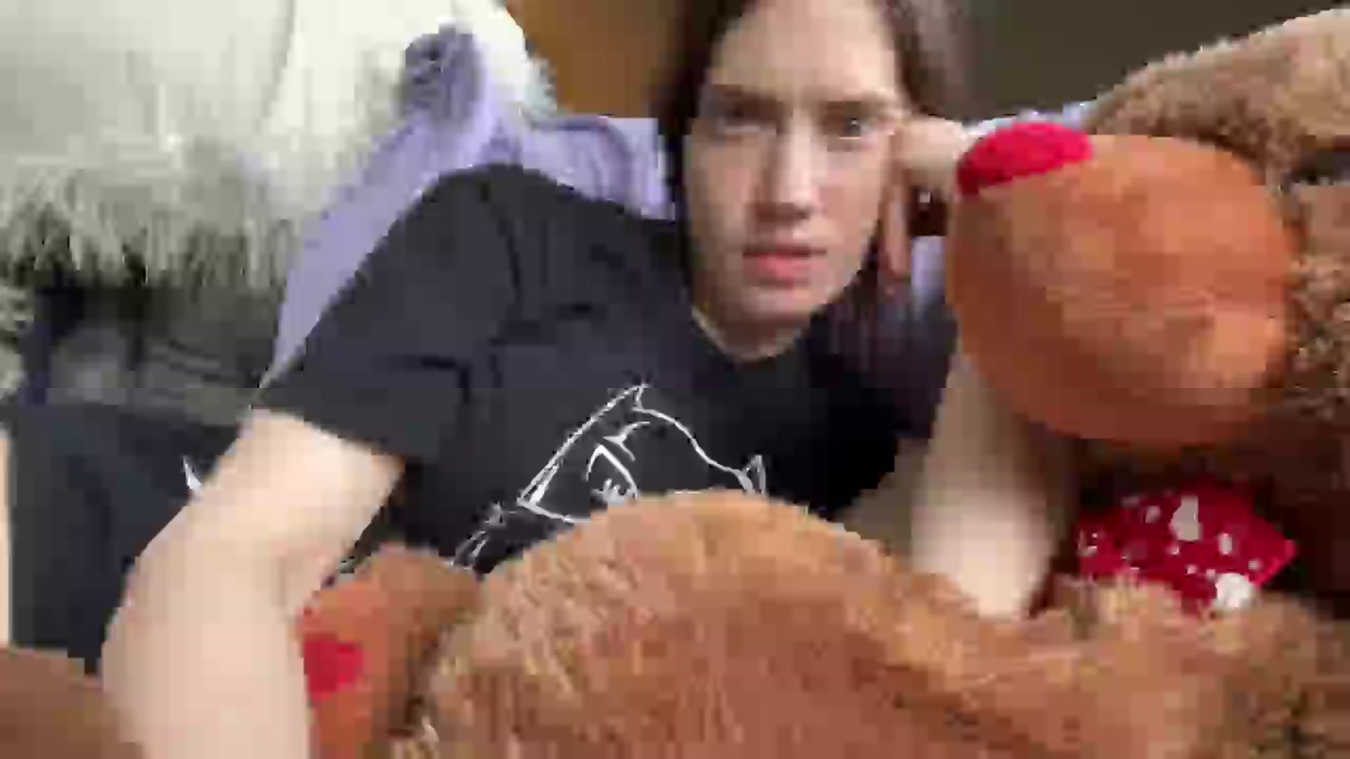 Gallery image thumbnail from Ashley's myfreecams stream on, 05/10/2025, 17:34 image 13 of 20