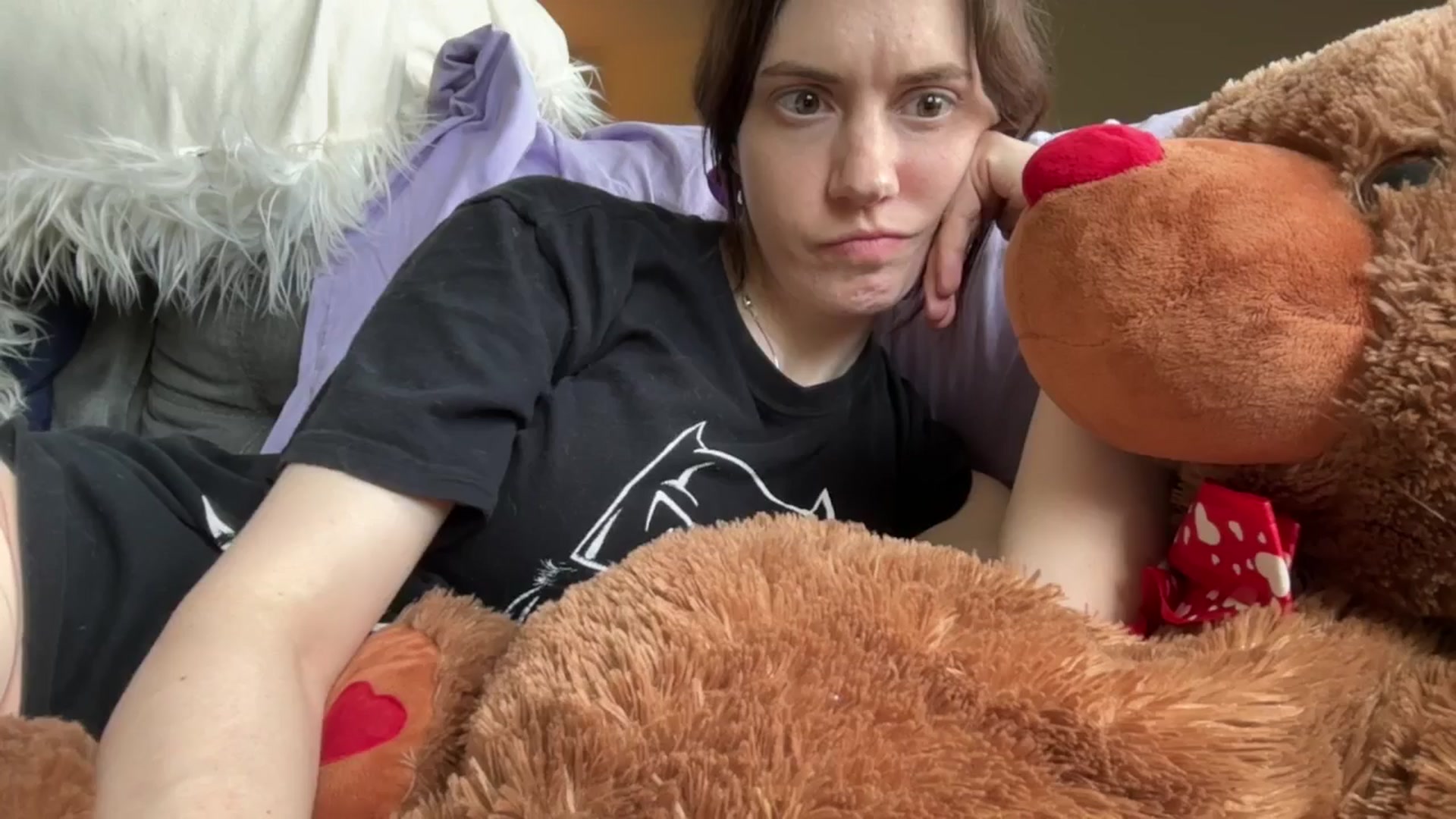 Gallery image thumbnail from Ashley's myfreecams stream on, 05/10/2025, 17:34 image 6 of 20