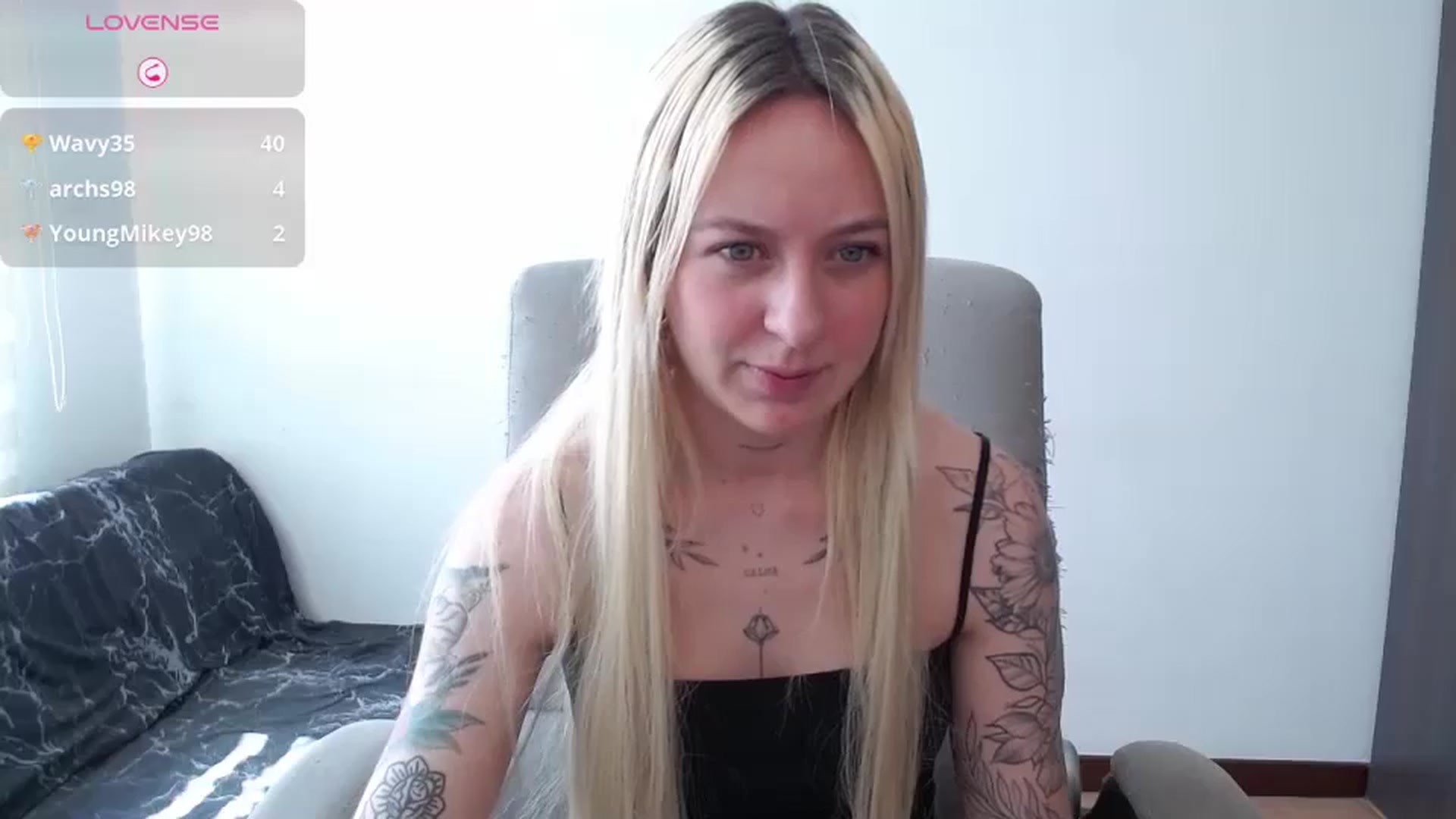Gallery image thumbnail from Ashley0000's myfreecams stream on, 01/16/2025, 16:51 image 5 of 20