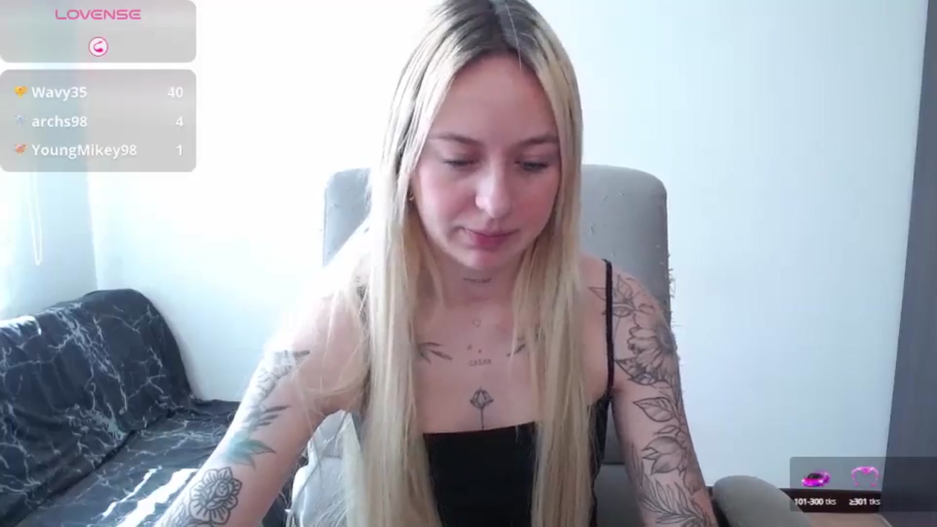 Gallery image thumbnail from Ashley0000's myfreecams stream on, 01/16/2025, 16:51 image 2 of 20