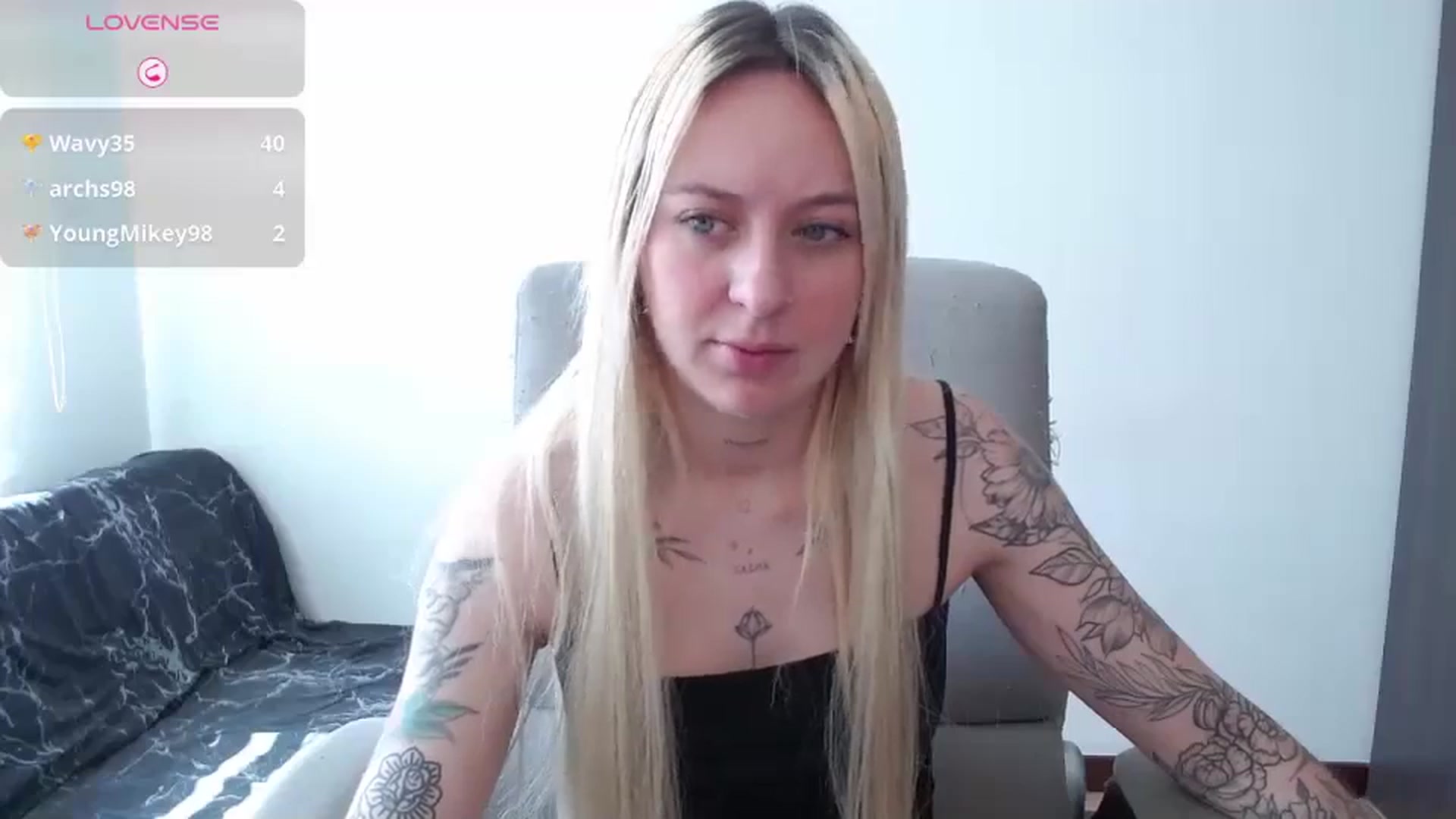 Gallery image thumbnail from Ashley0000's myfreecams stream on, 01/16/2025, 16:51 image 4 of 20