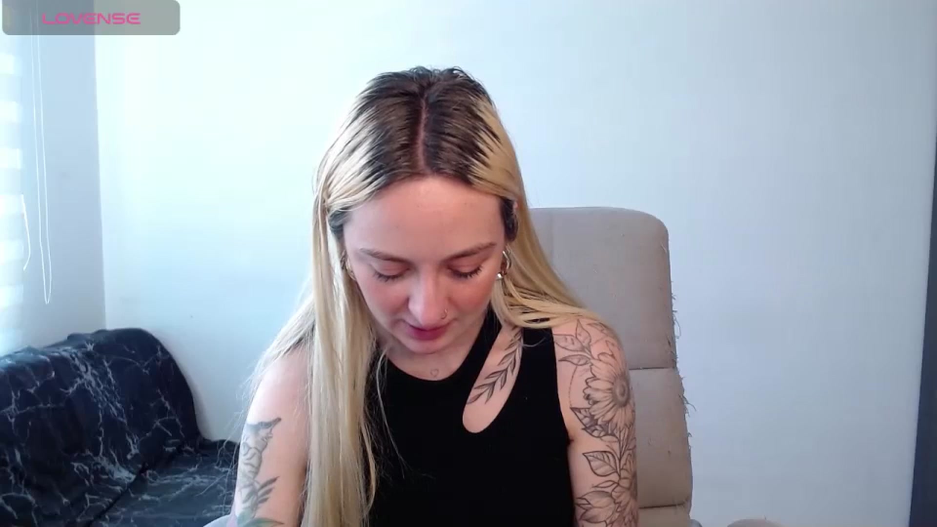 Gallery image thumbnail from Ashley0000's myfreecams stream on, 01/20/2025, 17:56 image 2 of 20
