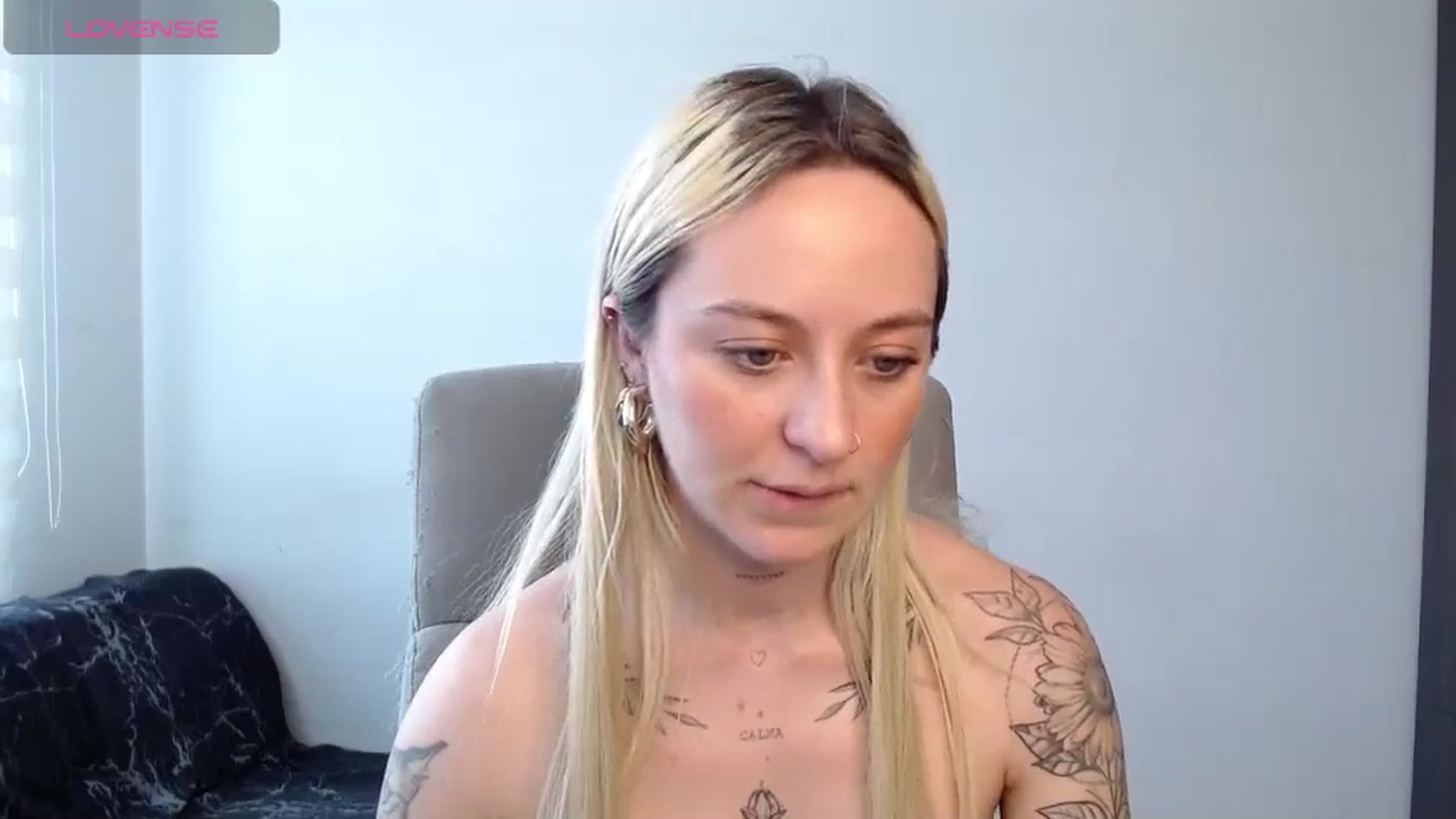 Gallery image thumbnail from Ashley0000's myfreecams stream on, 01/20/2025, 18:41 image 15 of 20