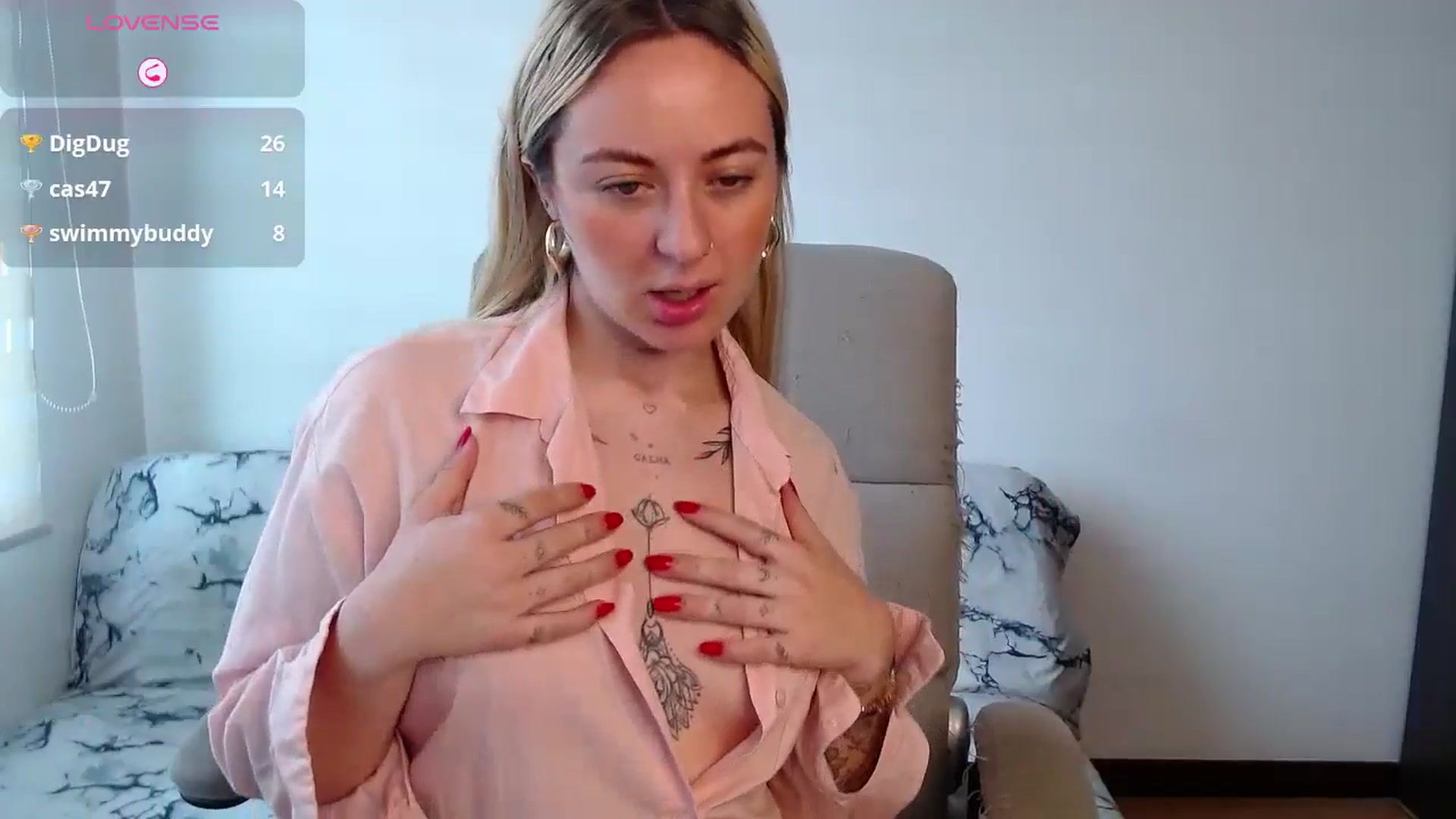 Gallery image thumbnail from Ashley0000's myfreecams stream on, 02/16/2025, 16:39 image 17 of 20
