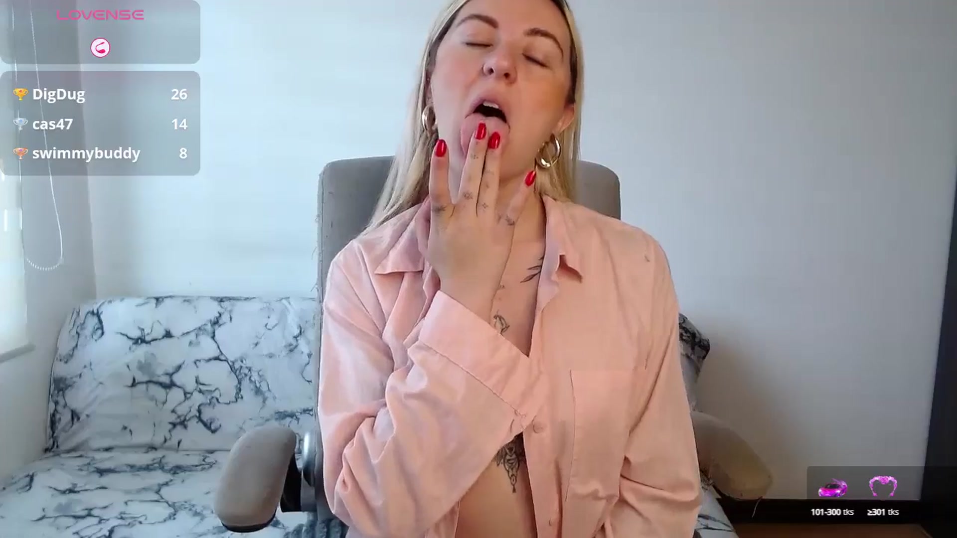Gallery image thumbnail from Ashley0000's myfreecams stream on, 02/16/2025, 16:39 image 18 of 20