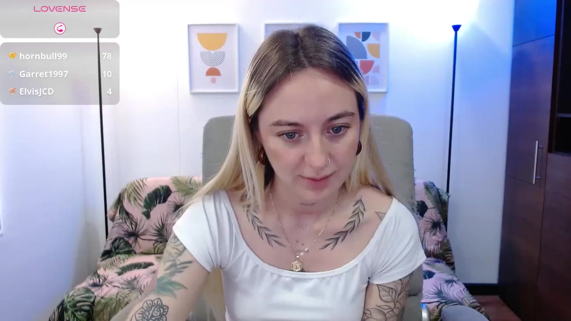 Gallery image thumbnail from Ashley0000's myfreecams stream on, 04/22/2025, 20:03 image 5 of 20