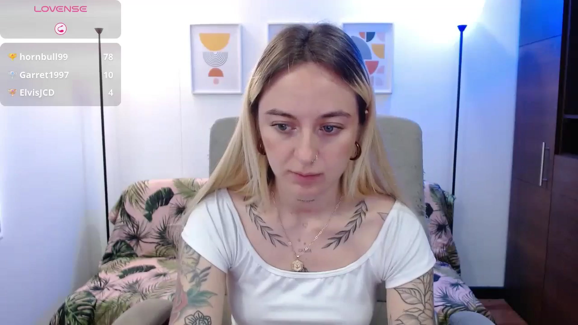 Gallery image thumbnail from Ashley0000's myfreecams stream on, 04/22/2025, 20:03 image 6 of 20