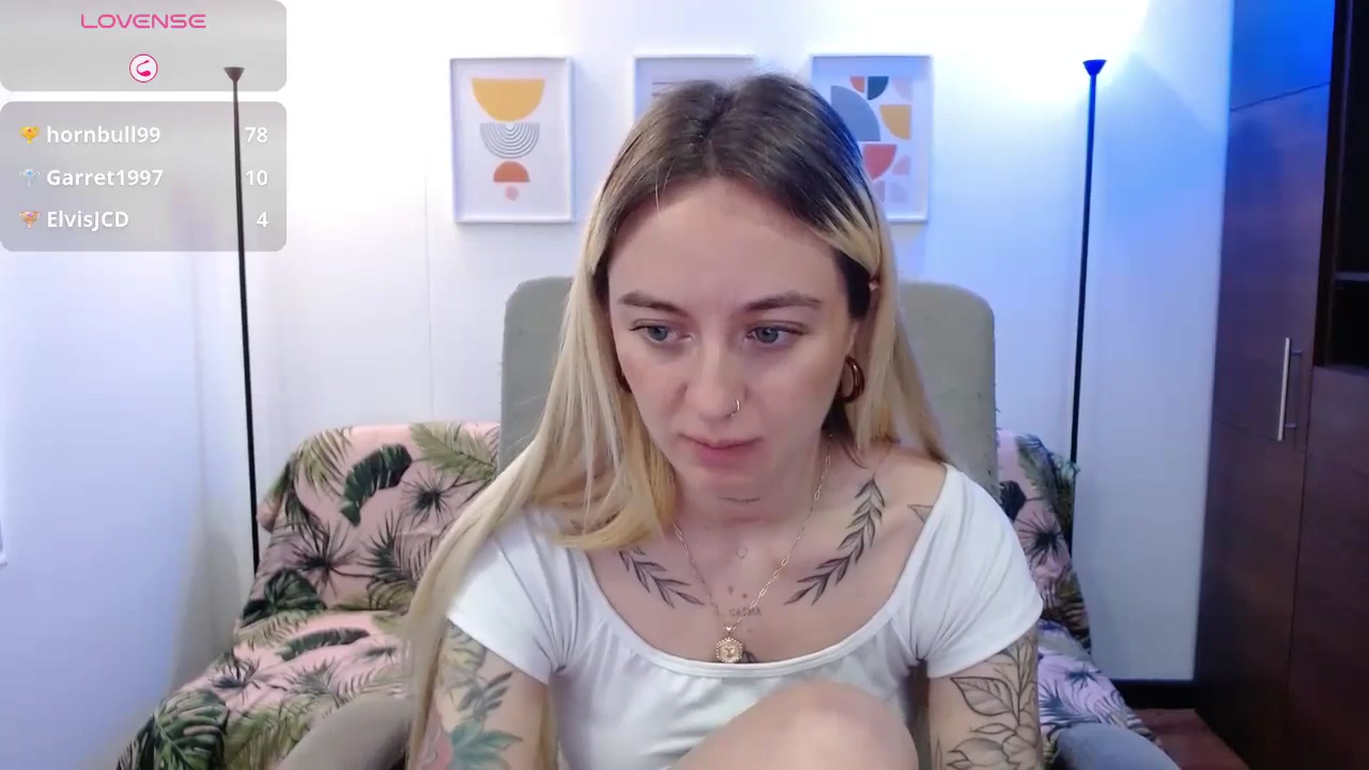 Gallery image thumbnail from Ashley0000's myfreecams stream on, 04/22/2025, 20:03 image 18 of 20