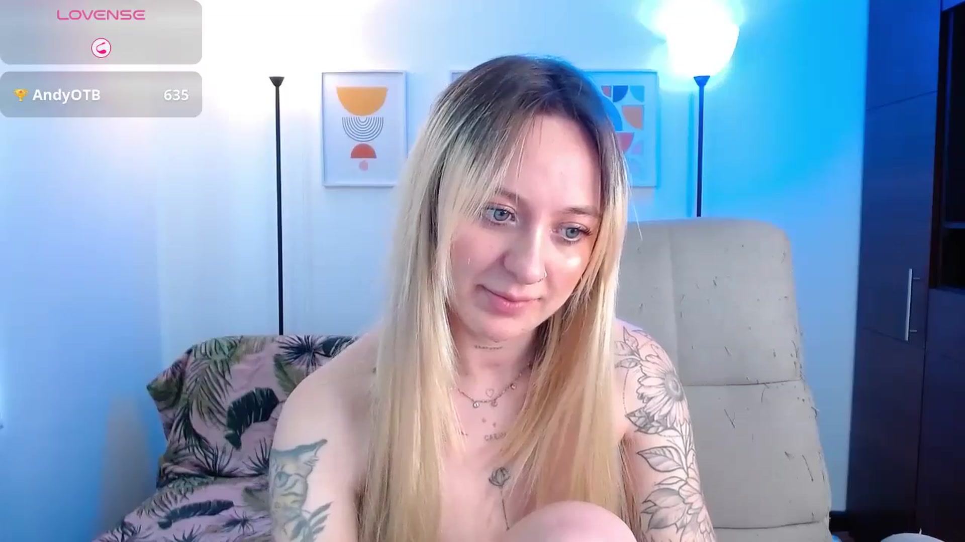 Gallery image thumbnail from Ashley0000's myfreecams stream on, 05/26/2025, 18:46 image 18 of 20