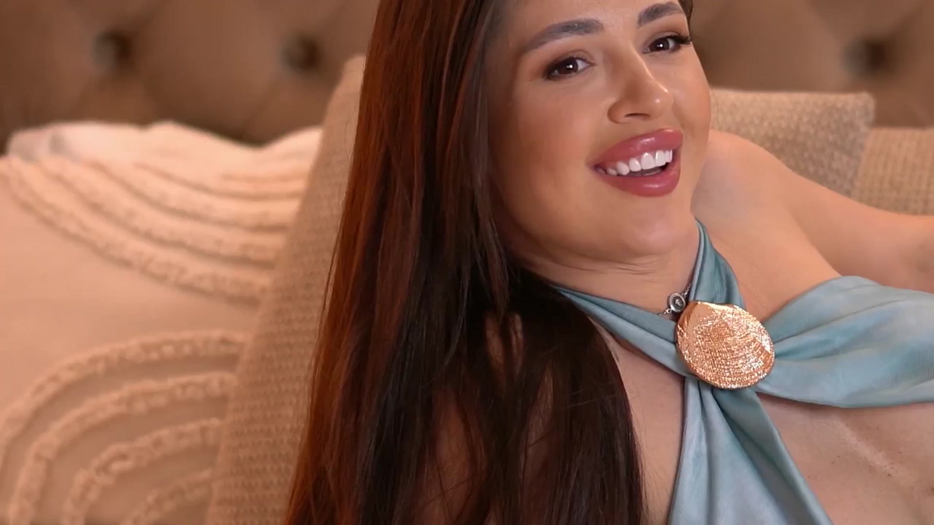 Gallery image thumbnail from AshleyBae's myfreecams stream on, 05/19/2025, 11:13 image 10 of 20