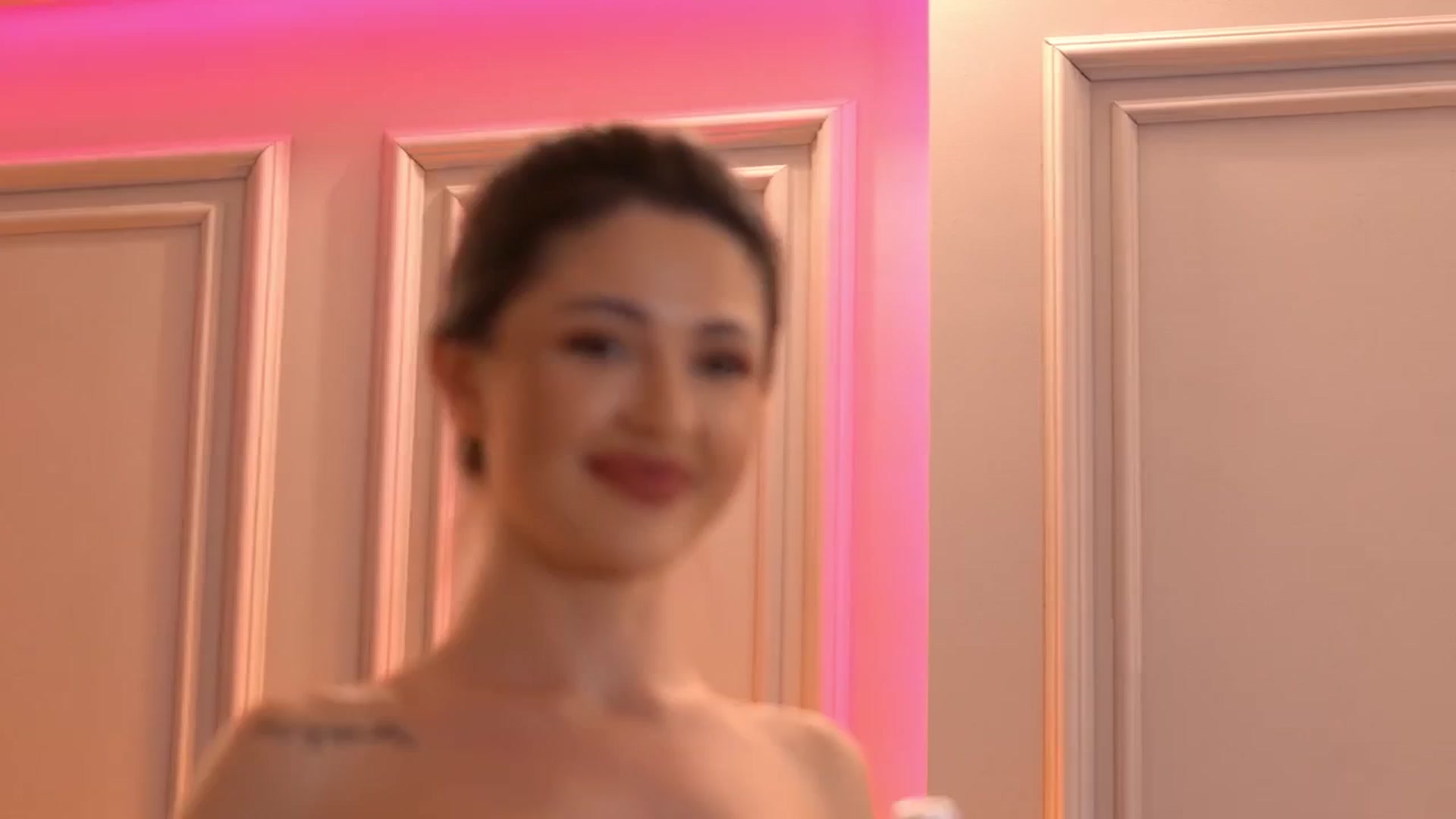 Gallery image thumbnail from AshleyBae's myfreecams stream on, 06/11/2025, 11:51 image 10 of 20