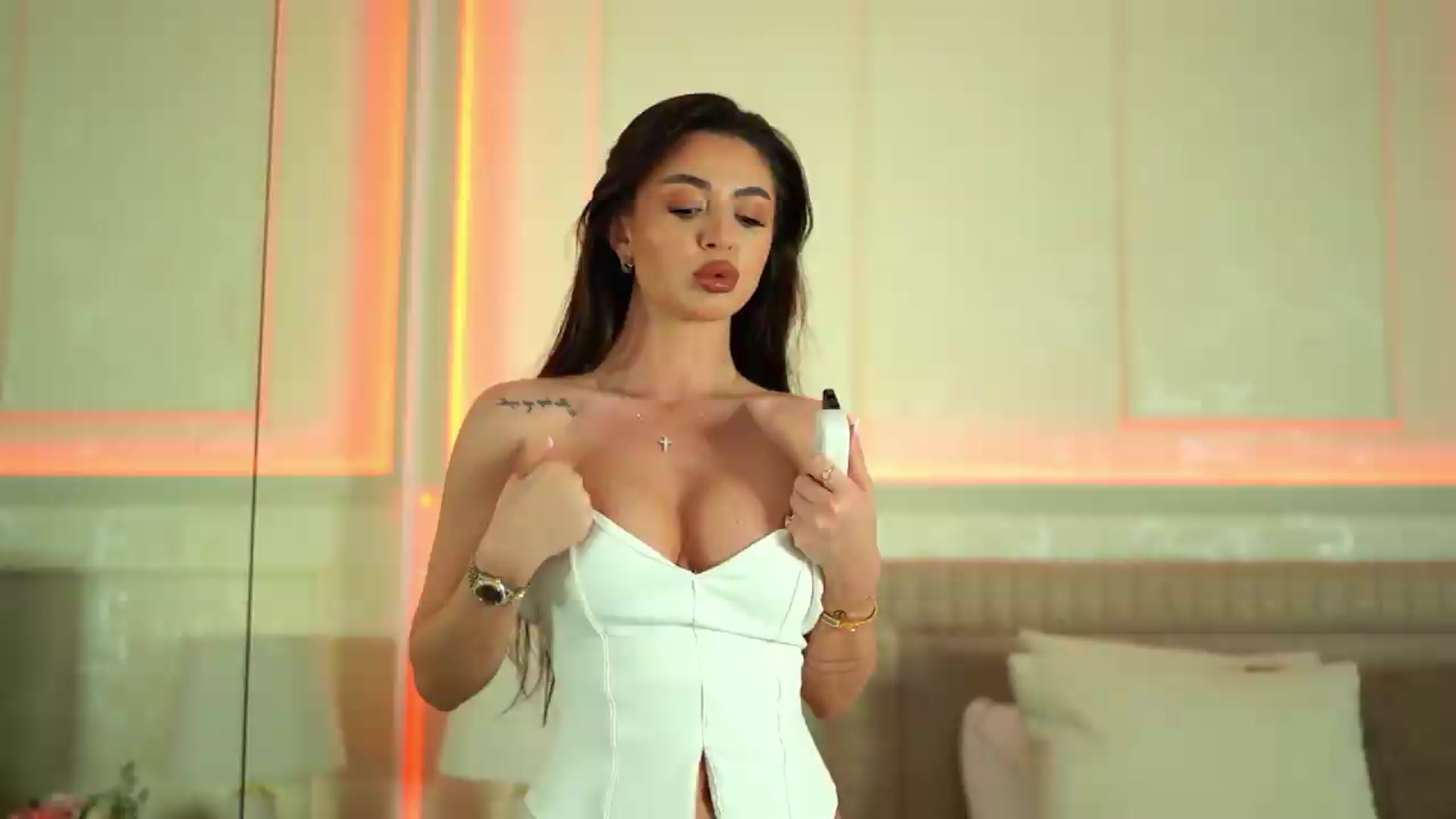 Gallery image thumbnail from AshleyBae's myfreecams stream on, 06/05/2026, 10:03 image 7 of 20