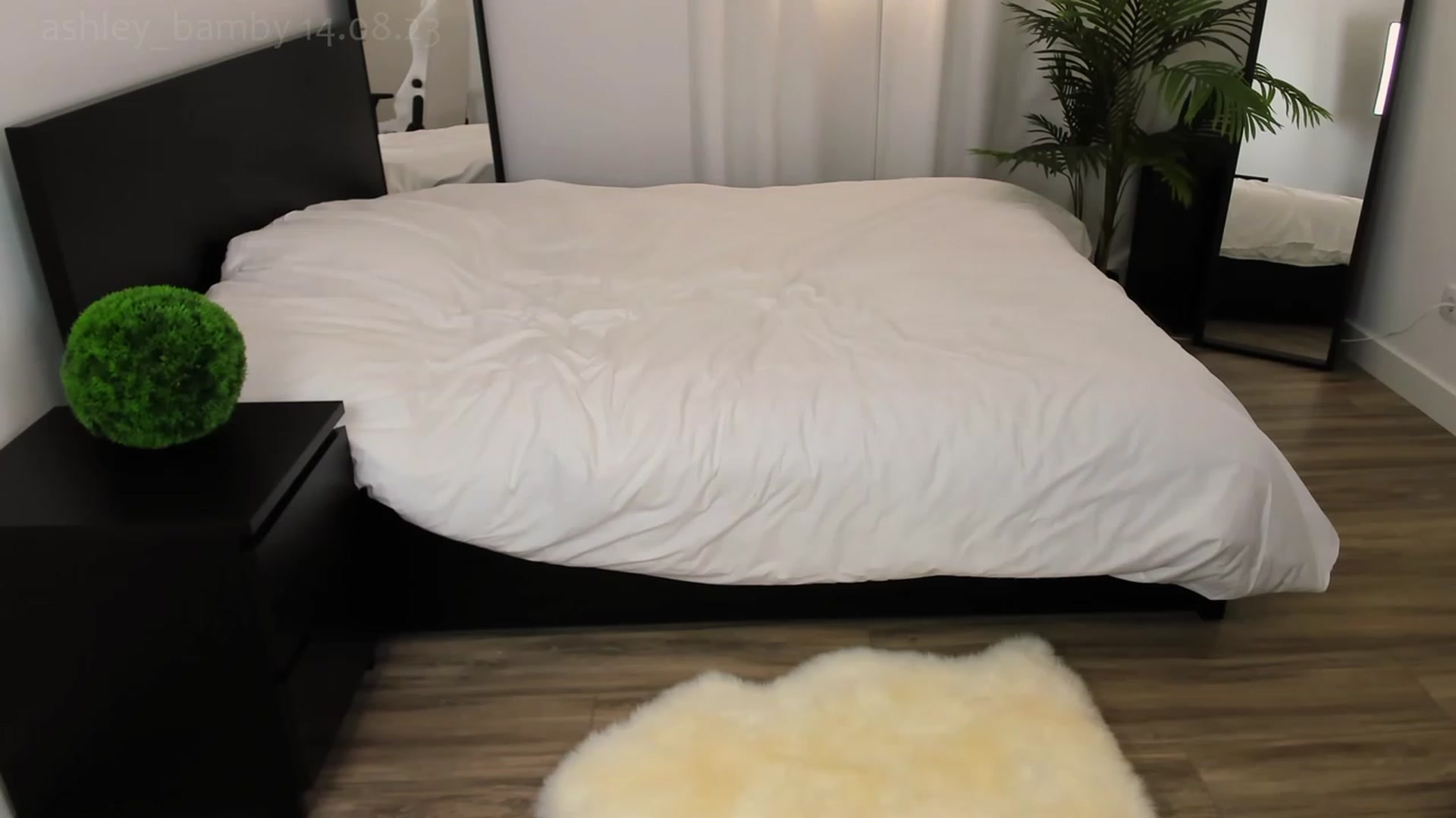 Gallery image thumbnail from AshleyBamby's myfreecams stream on, 08/14/2023, 23:49 image 12 of 20