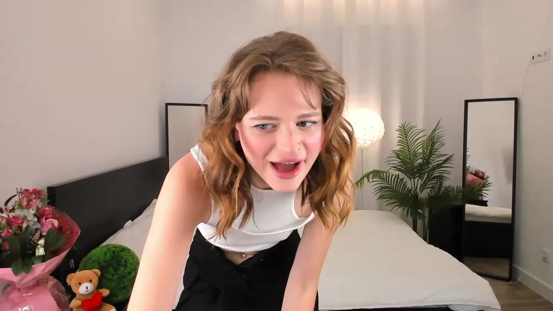 Gallery image thumbnail from AshleyBamby's myfreecams stream on, 08/25/2023, 20:52 image 7 of 20