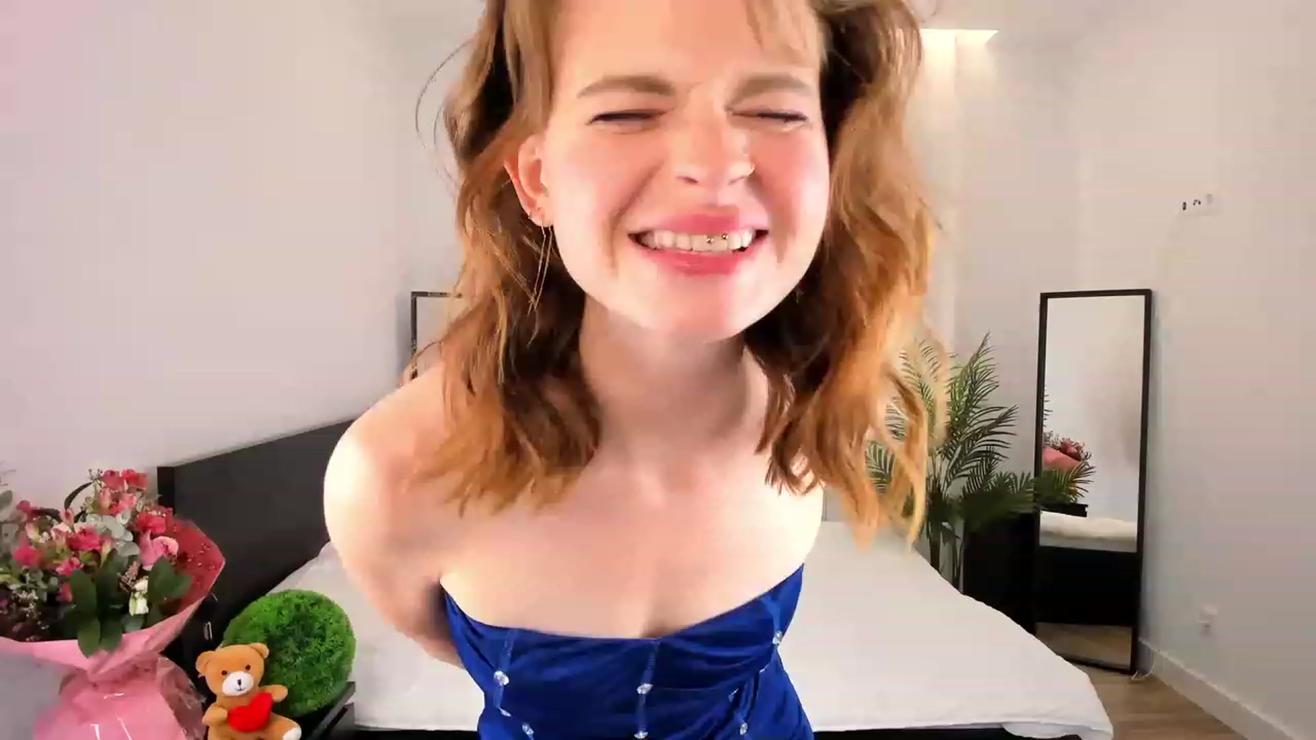 Gallery image thumbnail from AshleyBamby's myfreecams stream on, 08/25/2023, 23:45 image 9 of 20