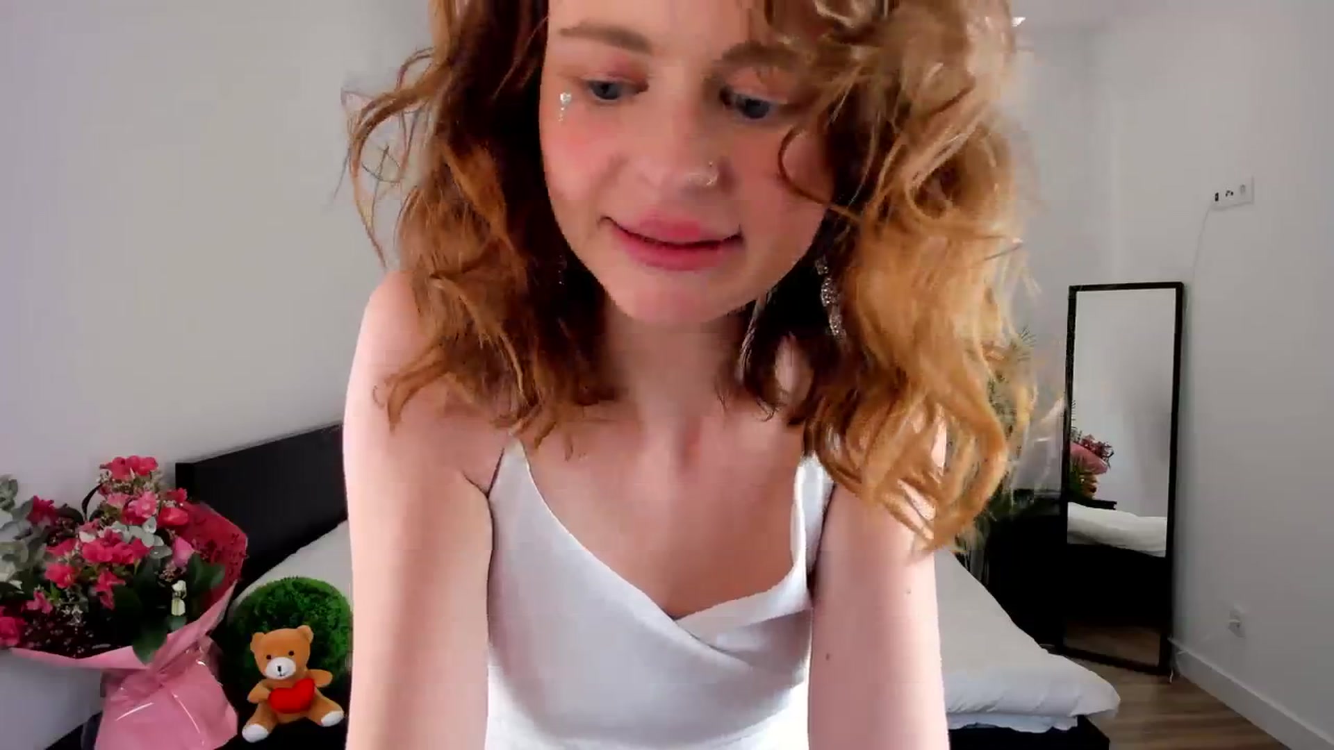 Gallery image thumbnail from AshleyBamby's myfreecams stream on, 08/27/2023, 23:26 image 4 of 20