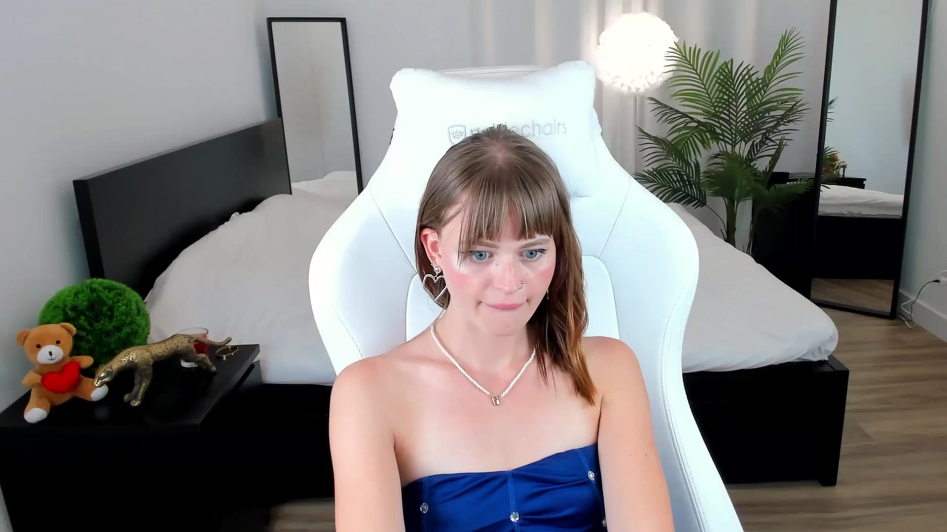 Gallery image thumbnail from AshleyBamby's myfreecams stream on, 09/06/2023, 21:43 image 1 of 20