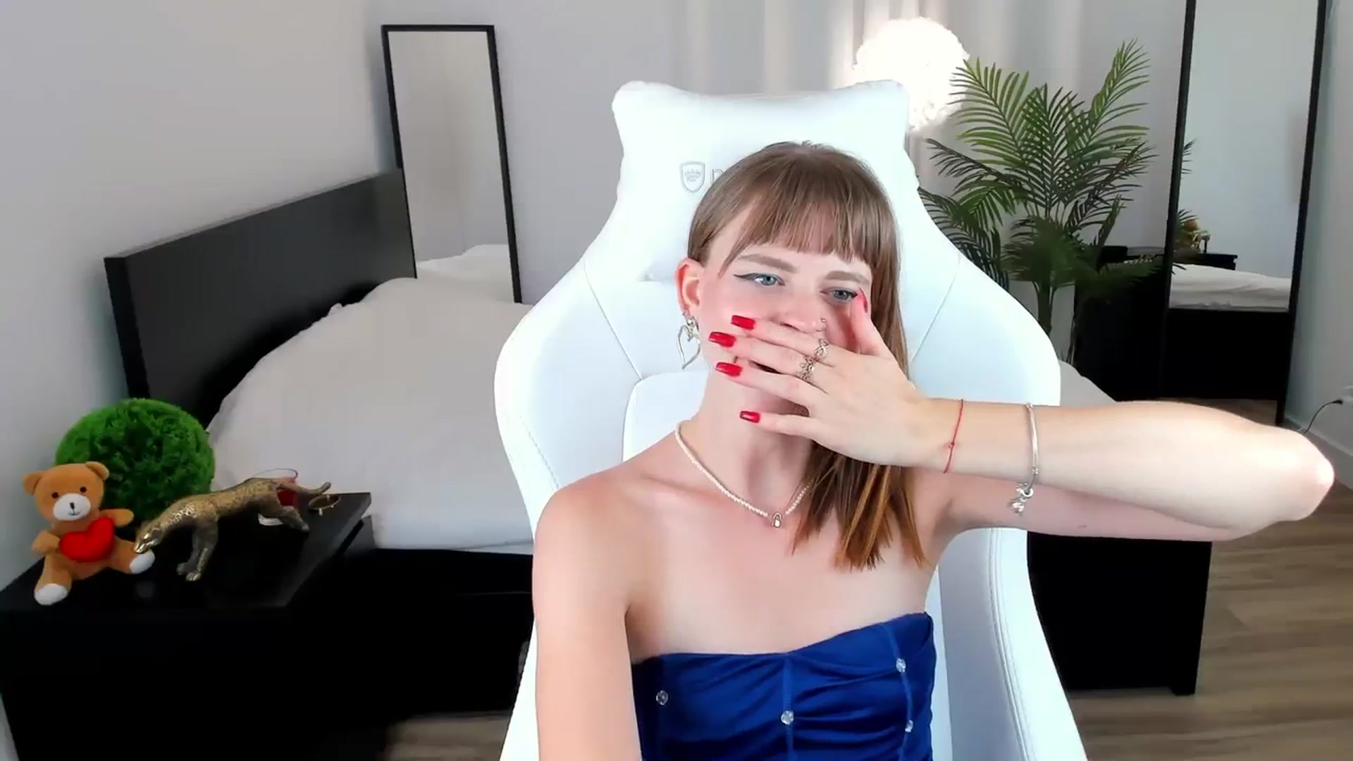 Gallery image thumbnail from AshleyBamby's myfreecams stream on, 09/06/2023, 21:43 image 13 of 20