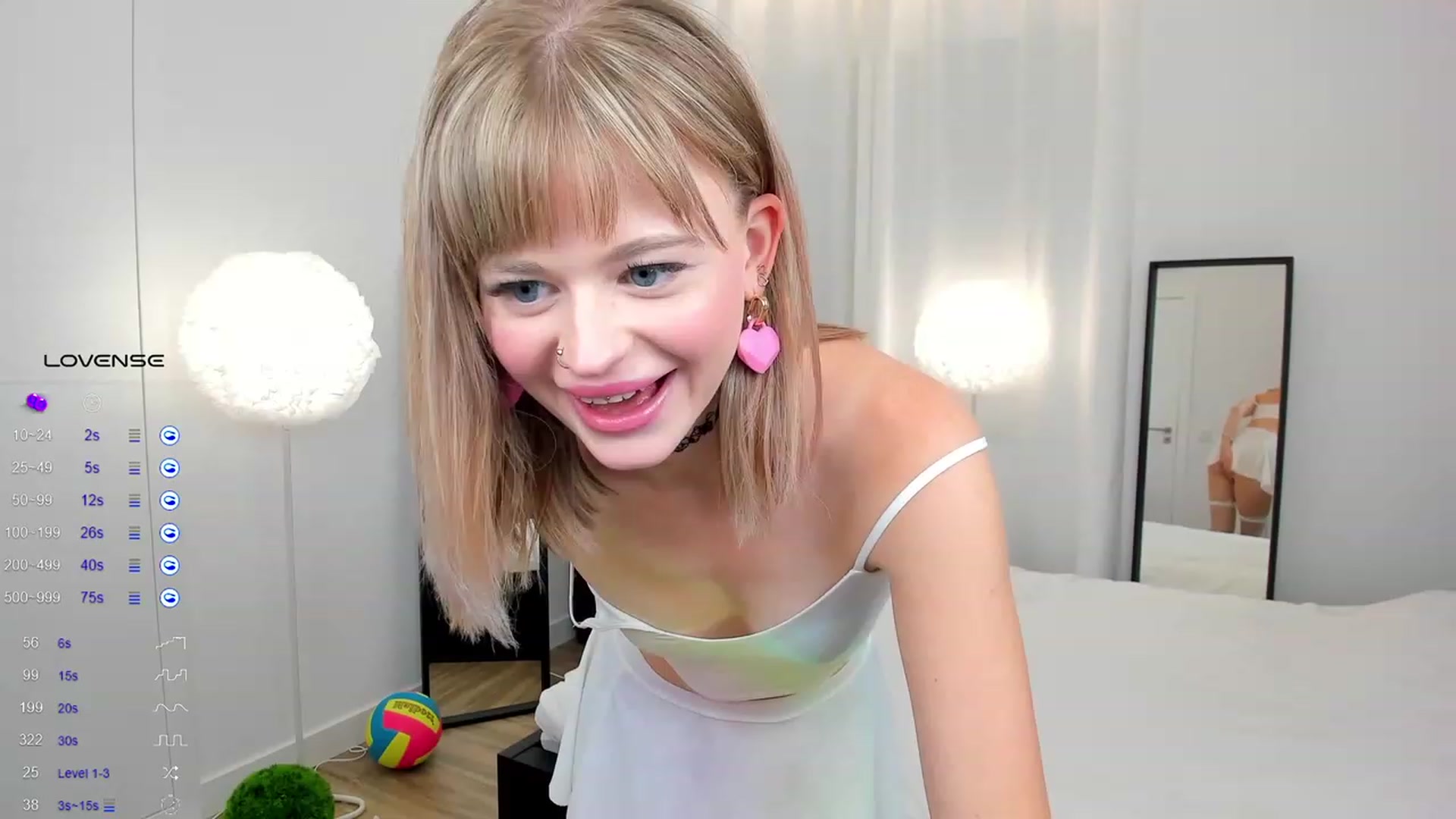 Gallery image thumbnail from AshleyBamby's myfreecams stream on, 09/28/2023, 21:34 image 12 of 20