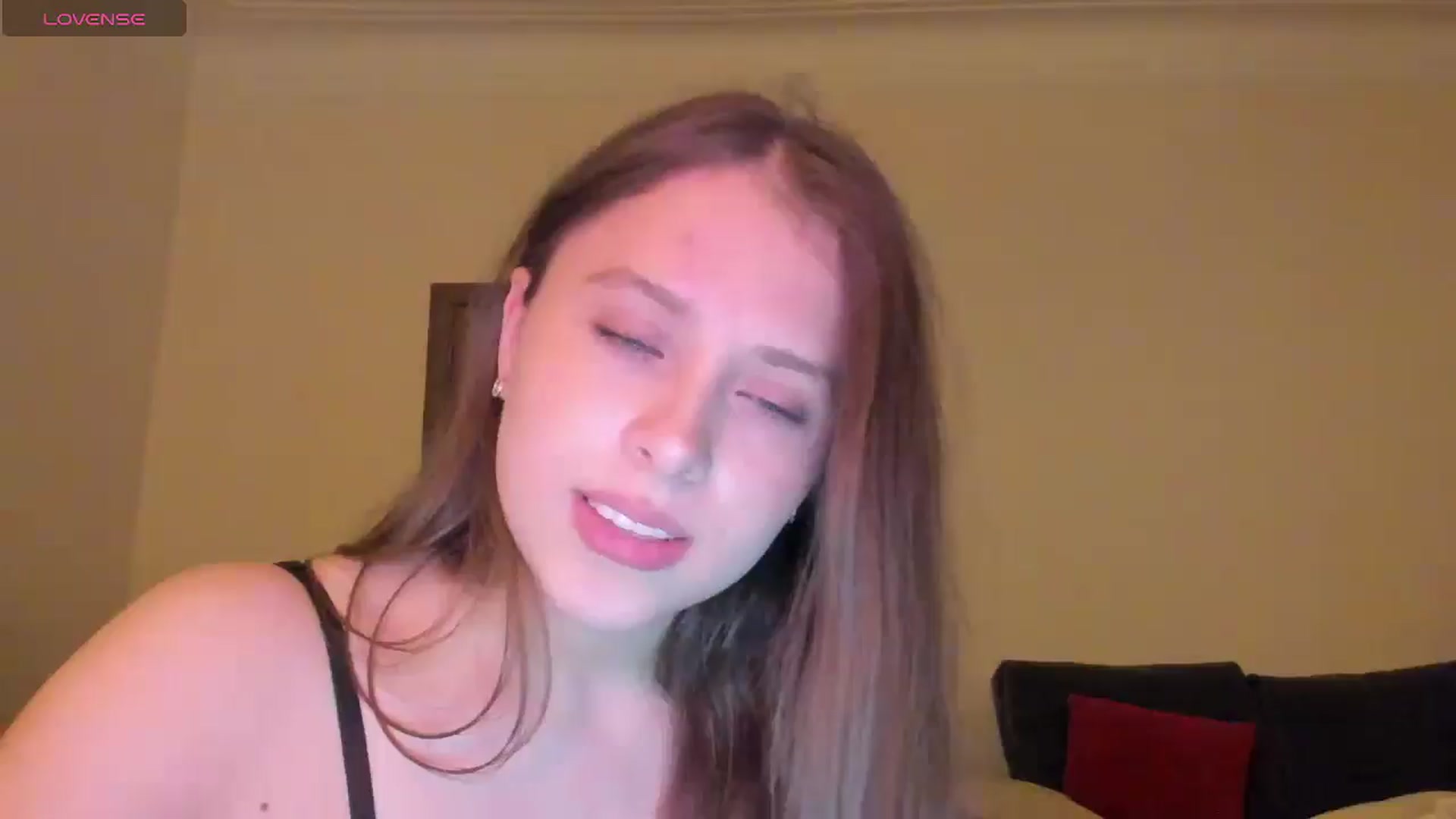 Gallery image thumbnail from AshleyBlush's myfreecams stream on, 12/17/2025, 02:47 image 9 of 20